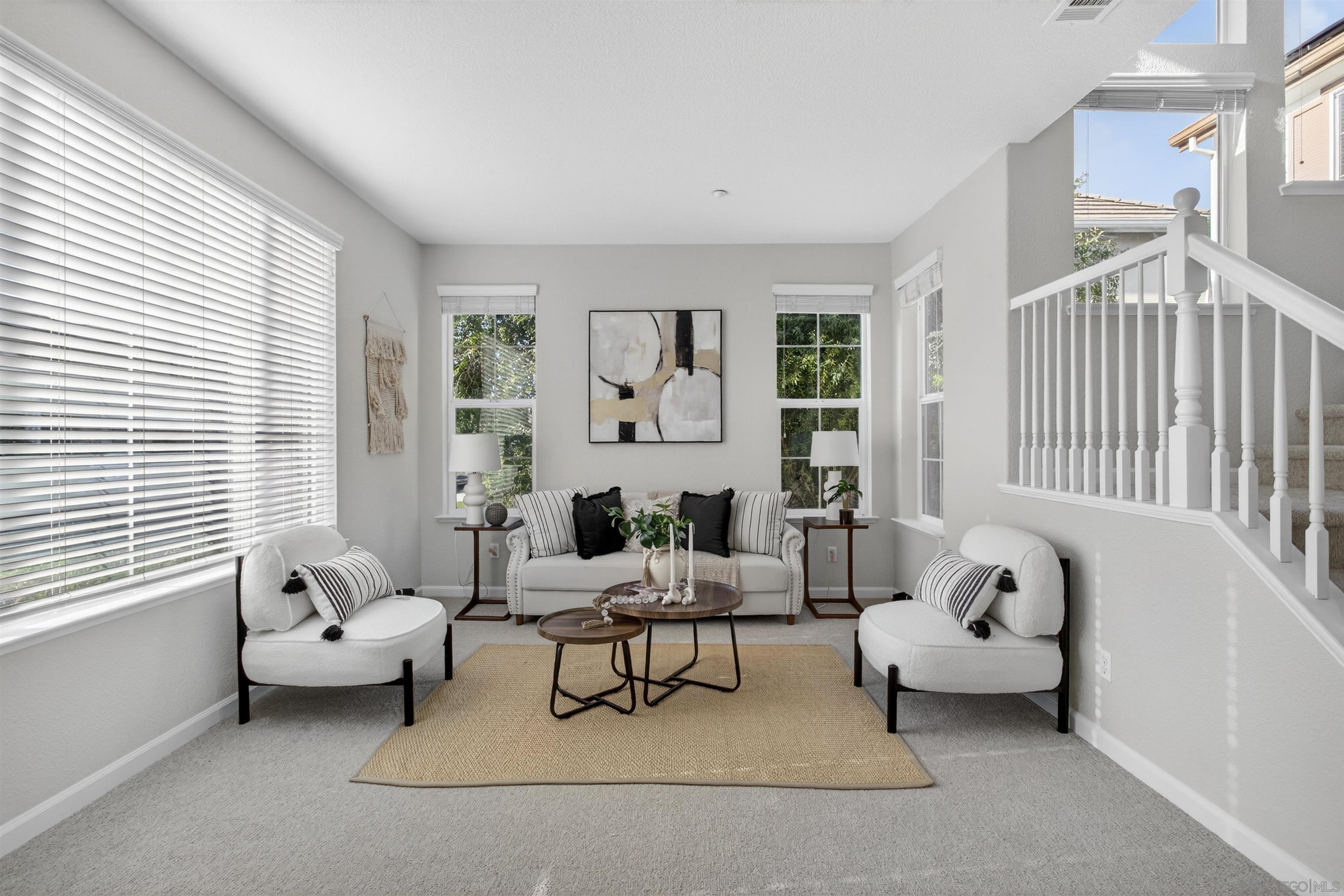 Front Image Thumbnail for SD260002903