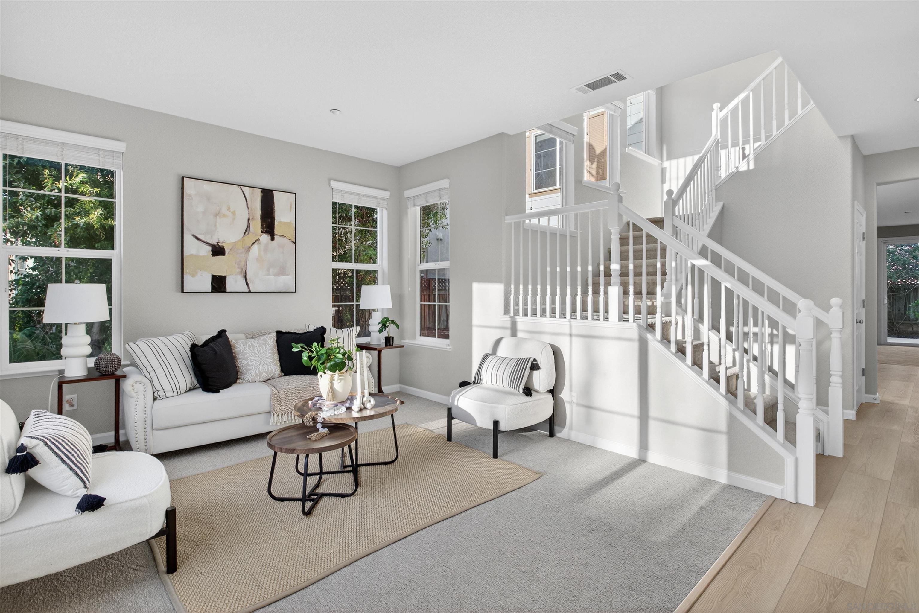 Front Image Thumbnail for SD260002903