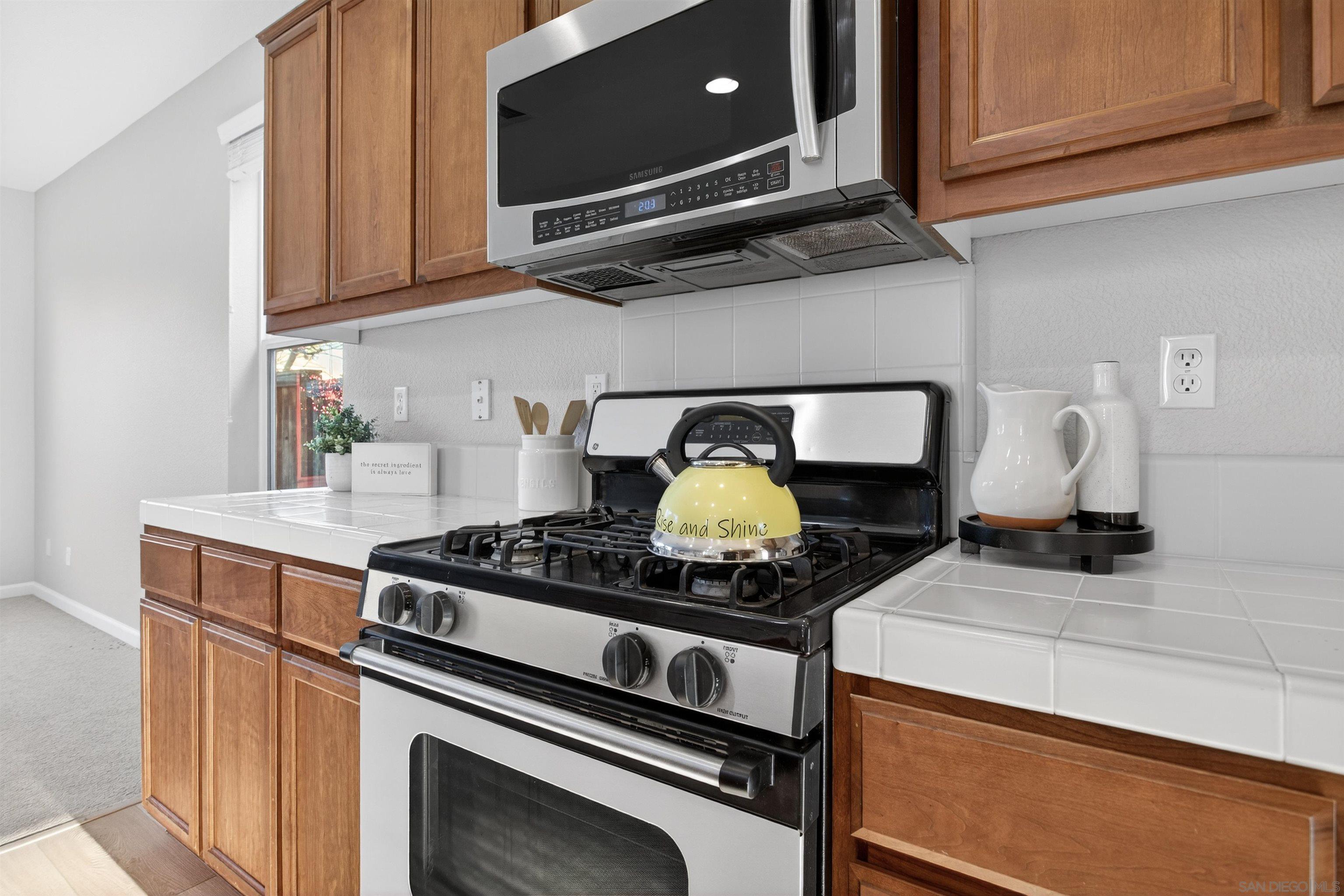 Detail Gallery Image 12 of 53 For 1218  Picadilly Lane, Brentwood,  CA 94513 - 4 Beds | 2/1 Baths