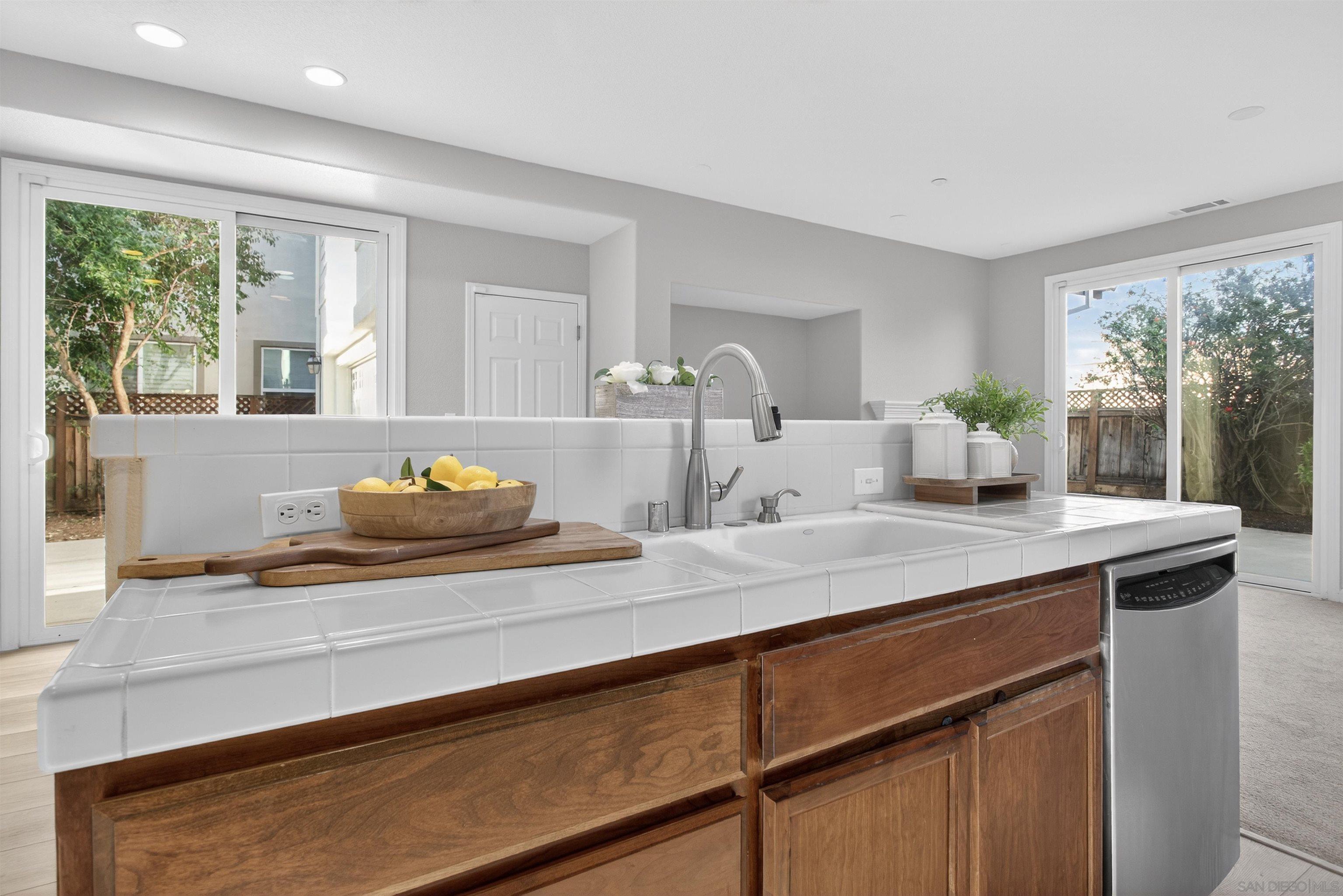 Detail Gallery Image 14 of 53 For 1218  Picadilly Lane, Brentwood,  CA 94513 - 4 Beds | 2/1 Baths