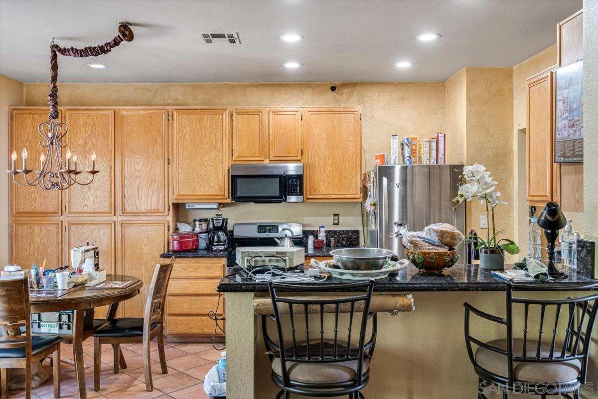 Detail Gallery Image 16 of 48 For 32764  Freesia Way, Temecula,  CA 92592 - 4 Beds | 2 Baths