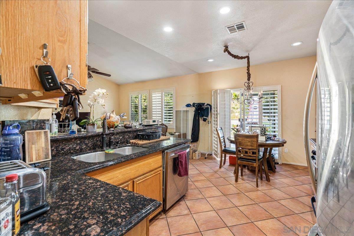 Detail Gallery Image 20 of 48 For 32764  Freesia Way, Temecula,  CA 92592 - 4 Beds | 2 Baths
