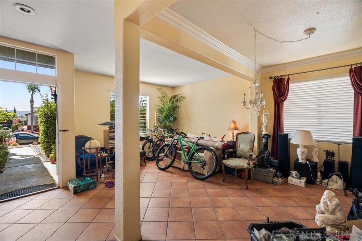 Detail Gallery Image 9 of 48 For 32764  Freesia Way, Temecula,  CA 92592 - 4 Beds | 2 Baths