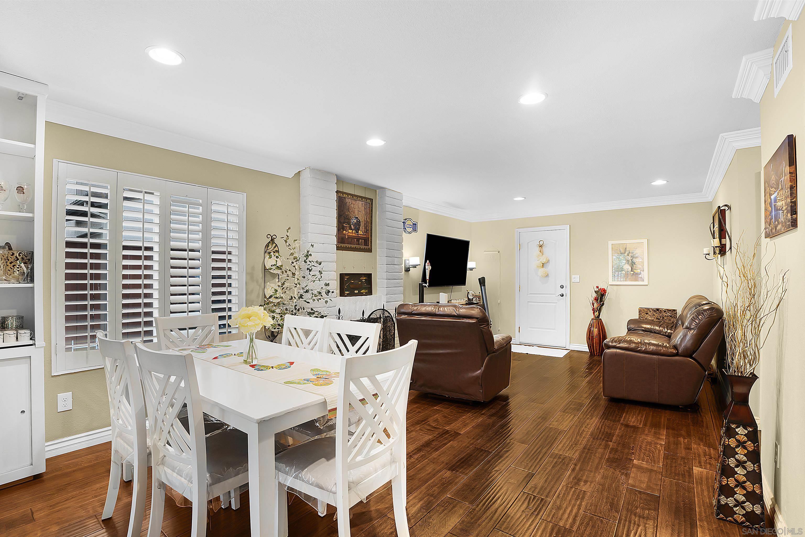 Detail Gallery Image 12 of 33 For 690  False Point Ct, Chula Vista,  CA 91911 - 4 Beds | 2/1 Baths