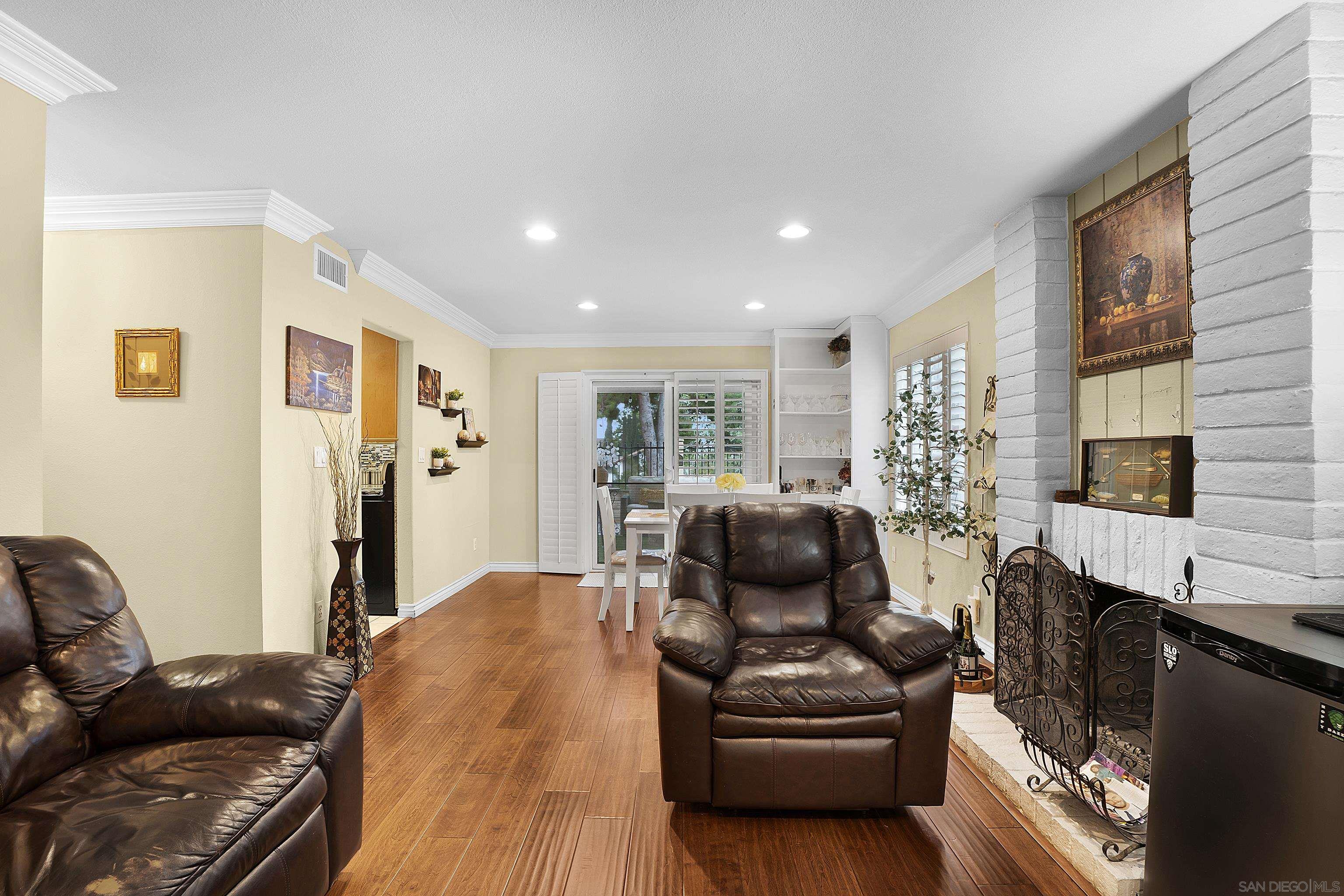 Detail Gallery Image 13 of 33 For 690  False Point Ct, Chula Vista,  CA 91911 - 4 Beds | 2/1 Baths