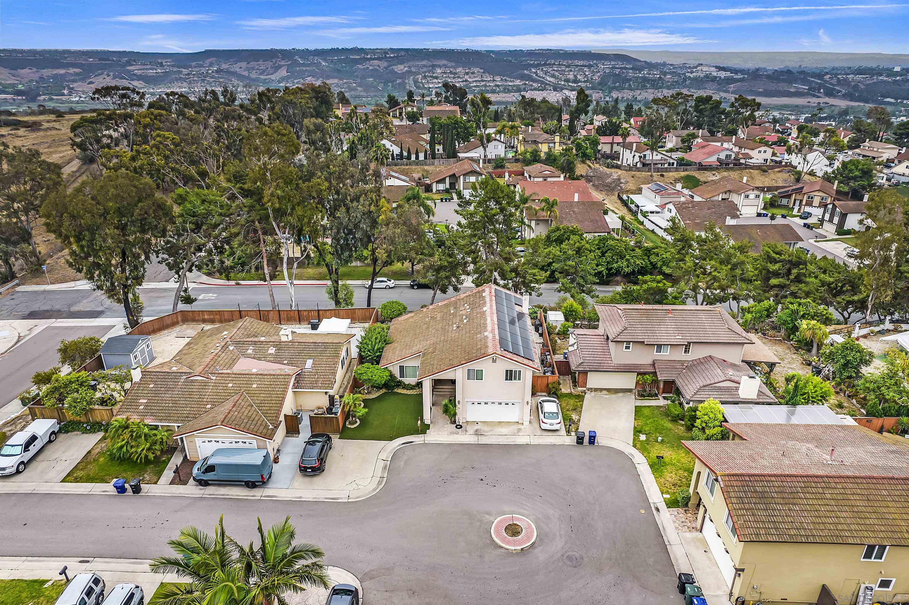 Detail Gallery Image 4 of 33 For 690  False Point Ct, Chula Vista,  CA 91911 - 4 Beds | 2/1 Baths