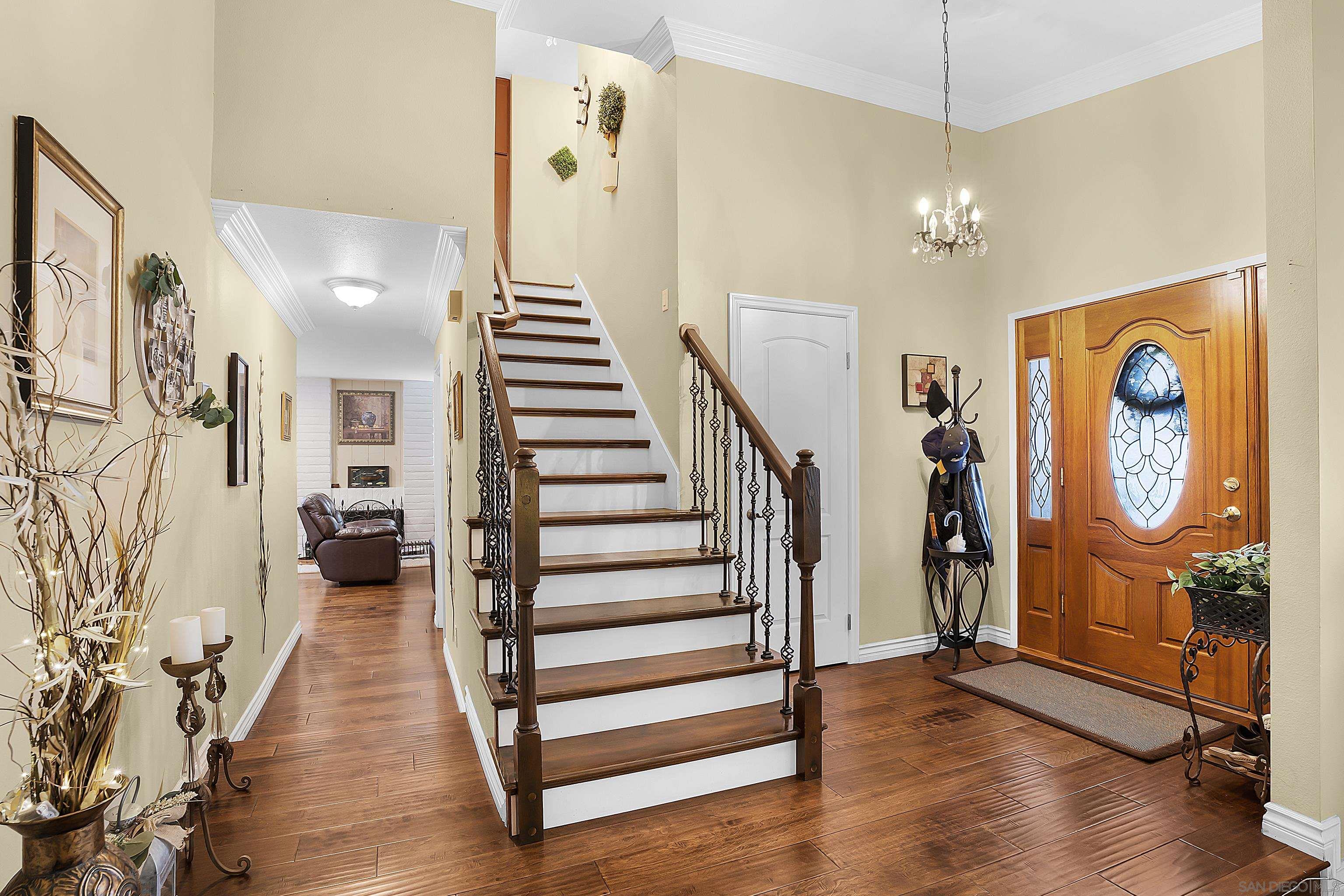 Detail Gallery Image 8 of 33 For 690  False Point Ct, Chula Vista,  CA 91911 - 4 Beds | 2/1 Baths