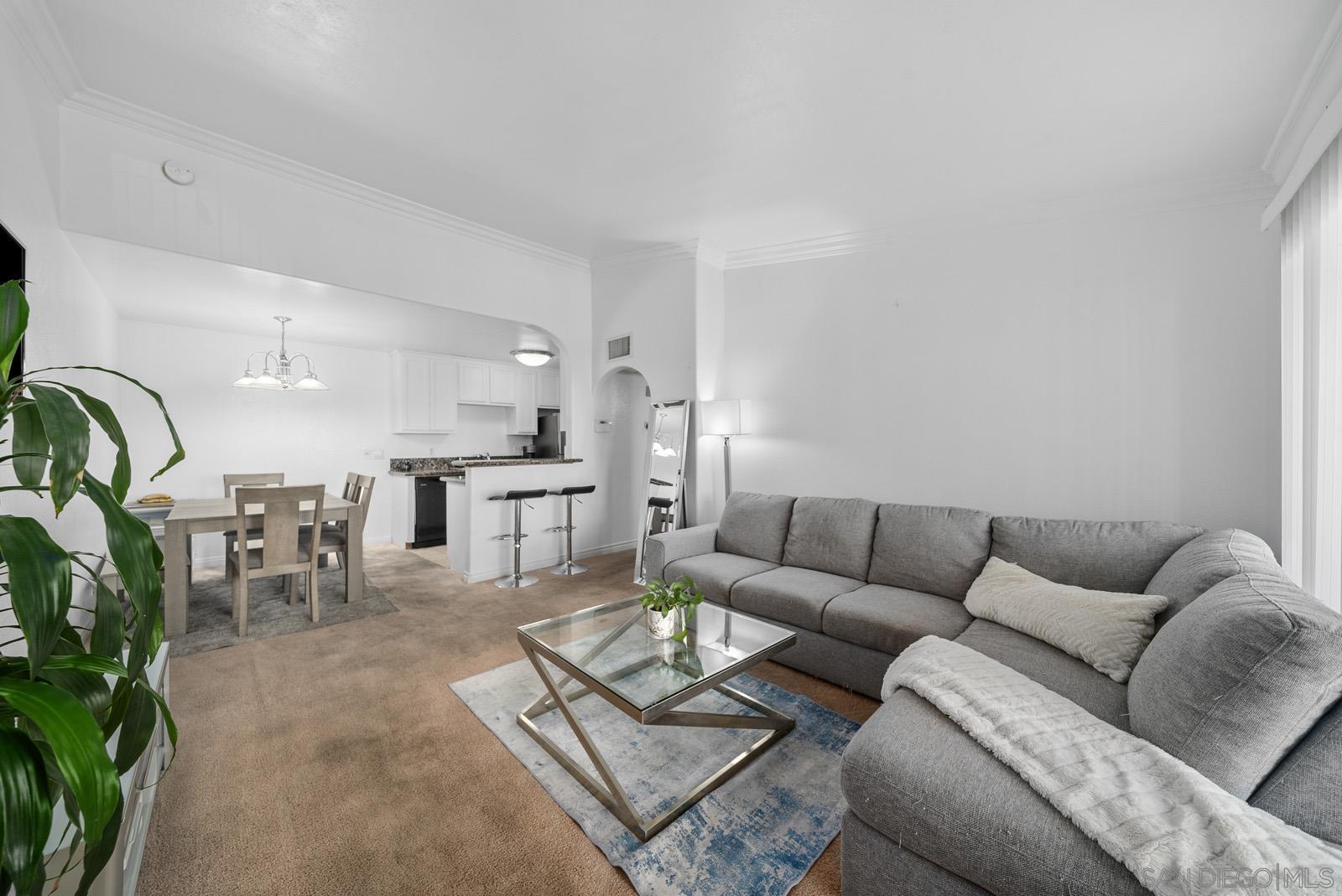 Detail Gallery Image 2 of 27 For 1975  Avenida Del Mexico  #217,  San Diego,  CA 92154 - 1 Beds | 1 Baths