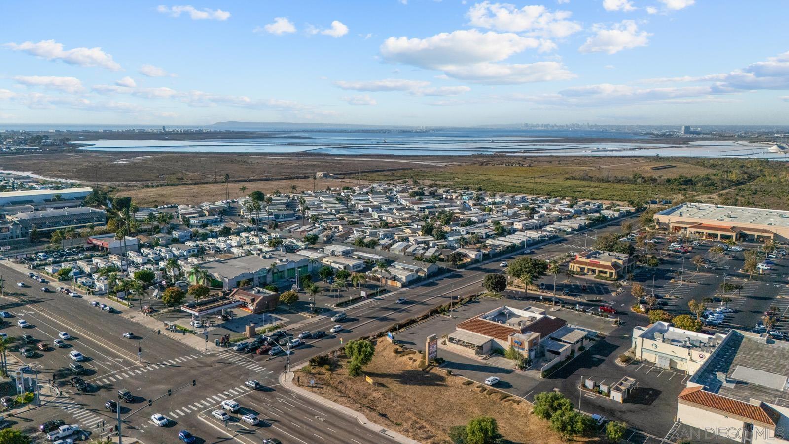 Detail Gallery Image 25 of 27 For 1975  Avenida Del Mexico  #217,  San Diego,  CA 92154 - 1 Beds | 1 Baths