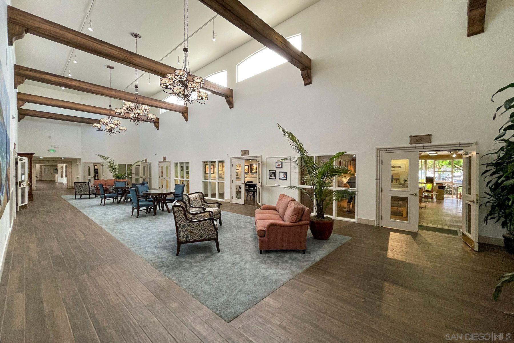 Detail Gallery Image 8 of 18 For 4528  Cordoba Way, Oceanside,  CA 92056 - 2 Beds | 2 Baths