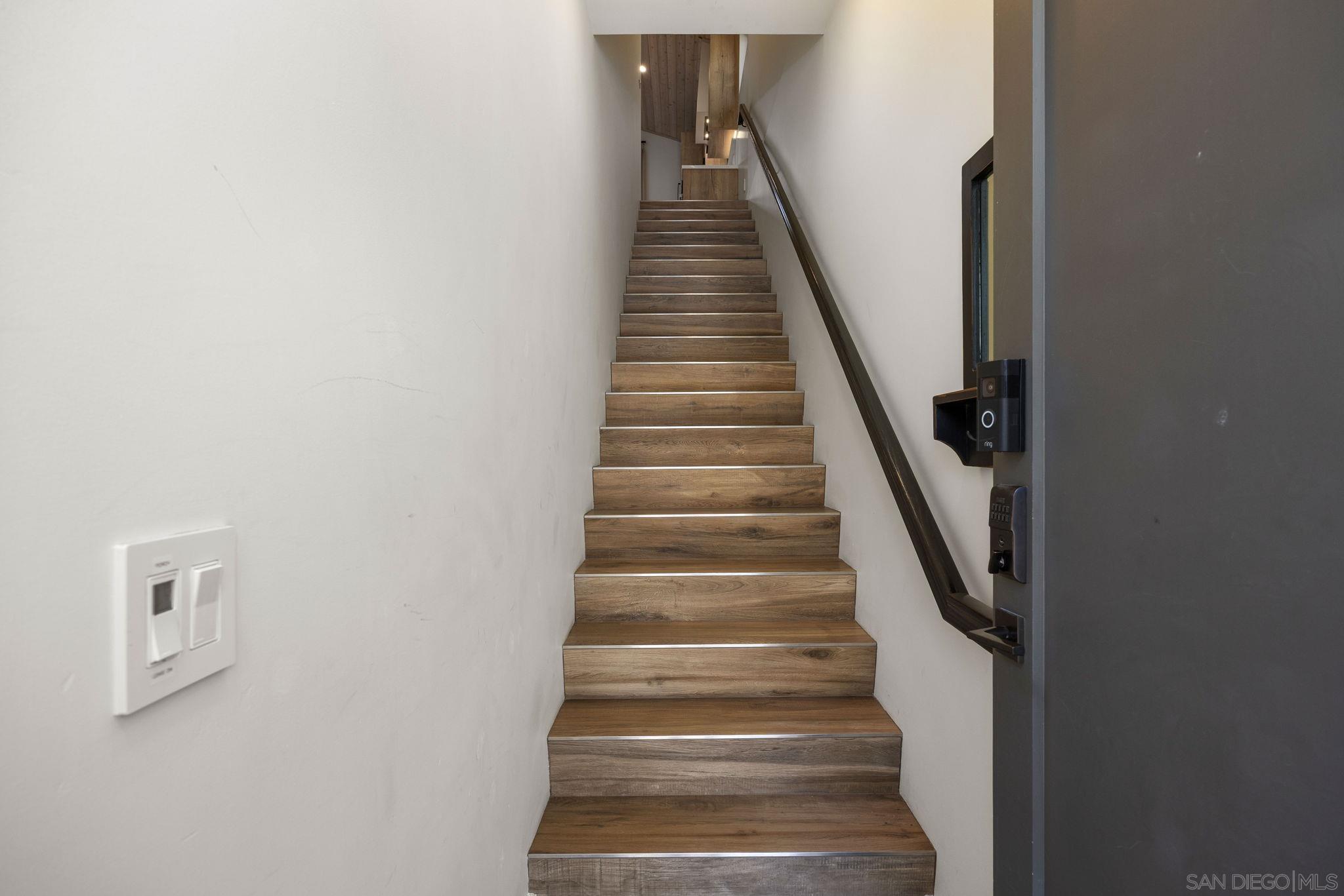 Detail Gallery Image 28 of 55 For 554 & 556  Stratford Dr, Encinitas,  CA 92024 - 7 Beds | 6/1 Baths