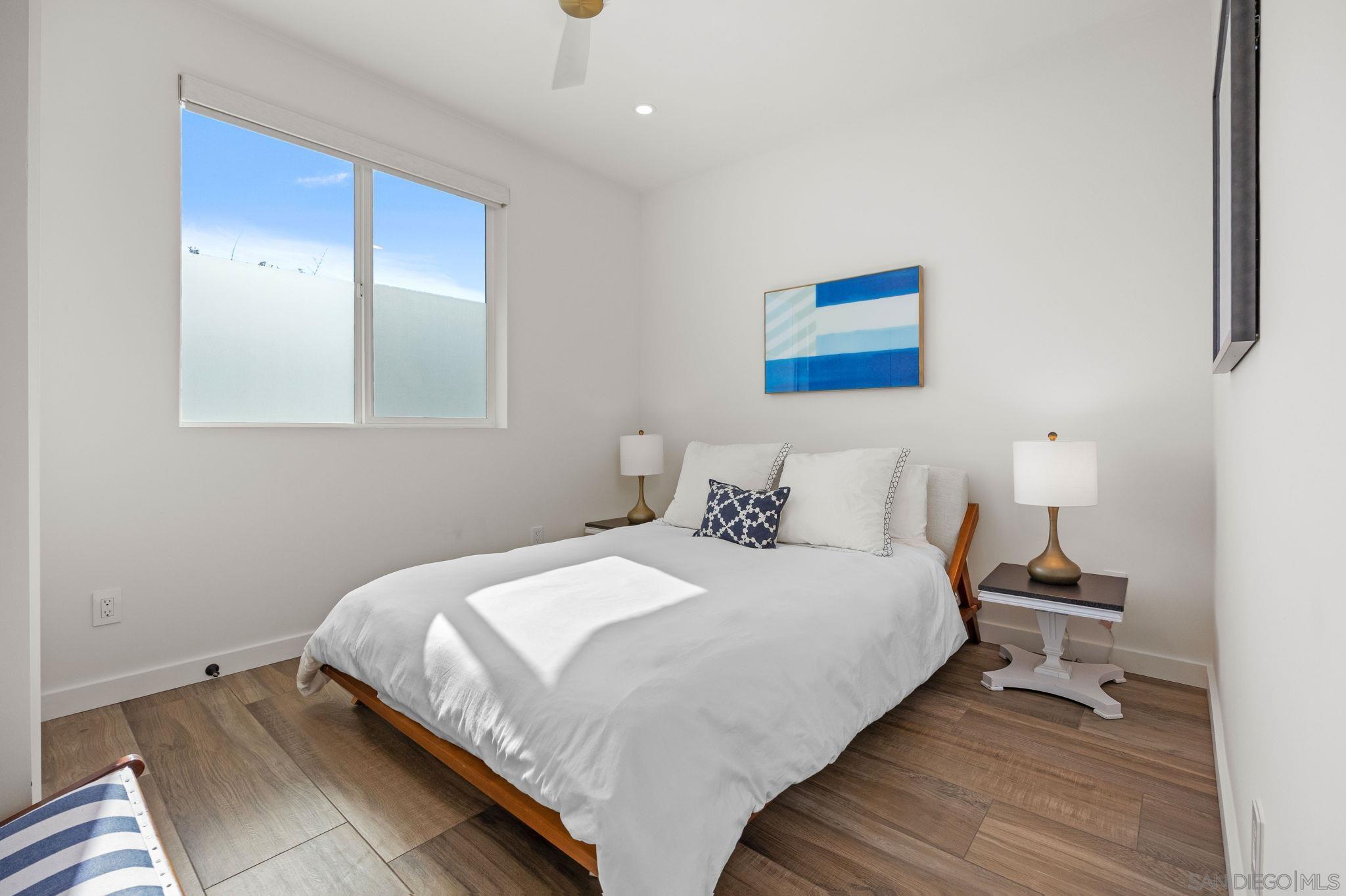 Detail Gallery Image 35 of 55 For 554 & 556  Stratford Dr, Encinitas,  CA 92024 - 7 Beds | 6/1 Baths