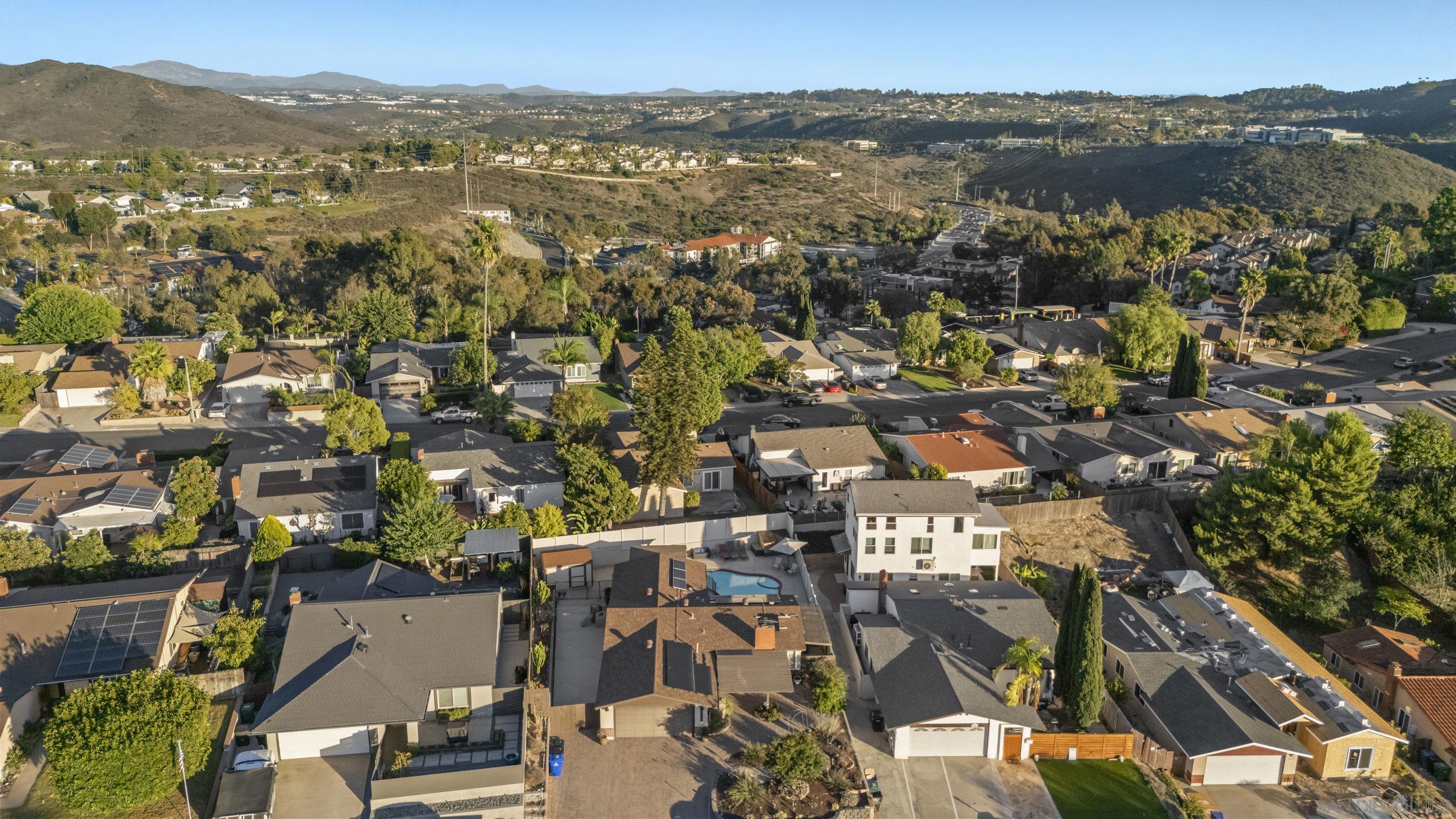 Detail Gallery Image 34 of 55 For 12979  Calle De Las Rosas, San Diego,  CA 92129 - 4 Beds | 2 Baths