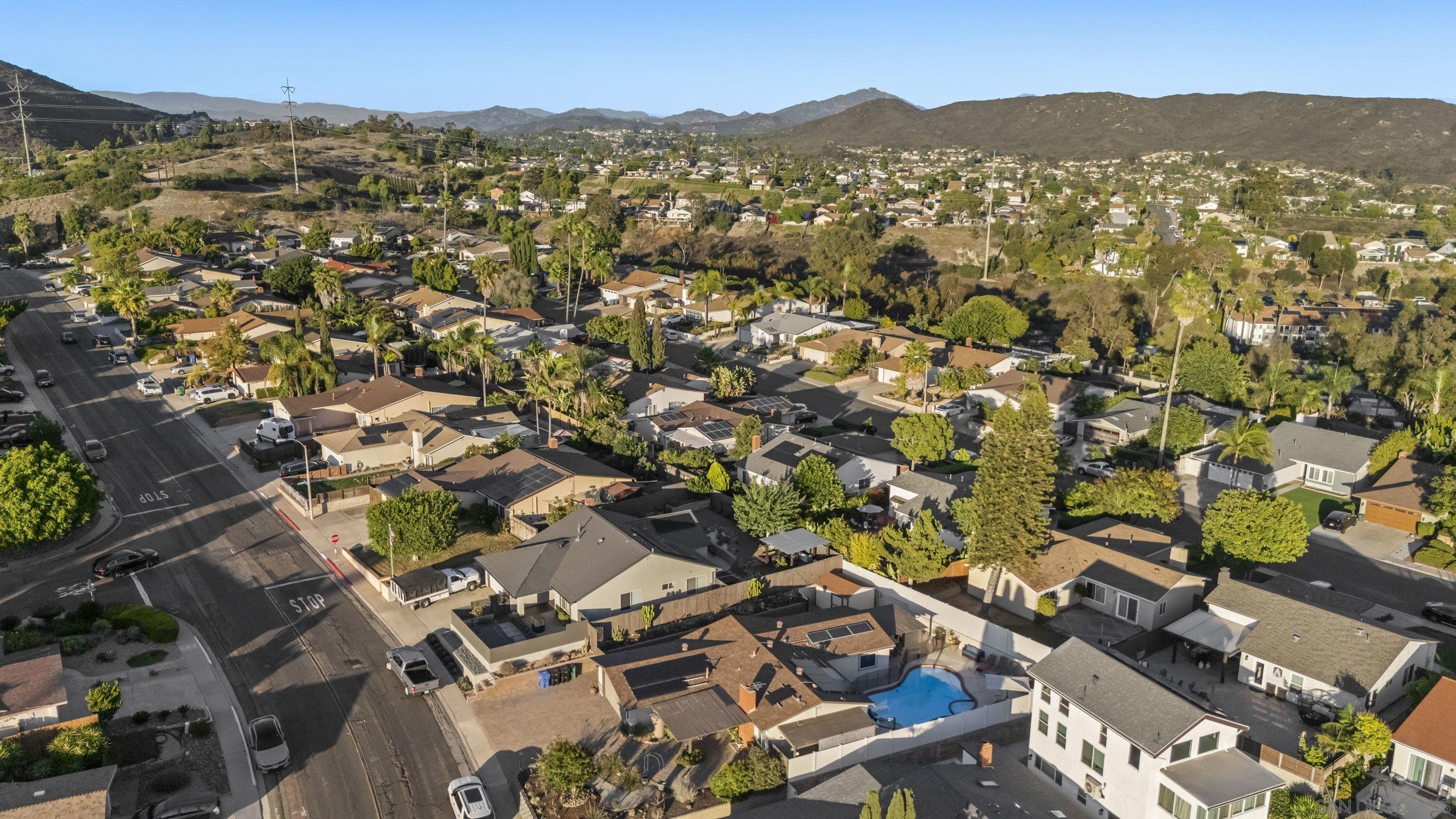 Detail Gallery Image 44 of 55 For 12979  Calle De Las Rosas, San Diego,  CA 92129 - 4 Beds | 2 Baths