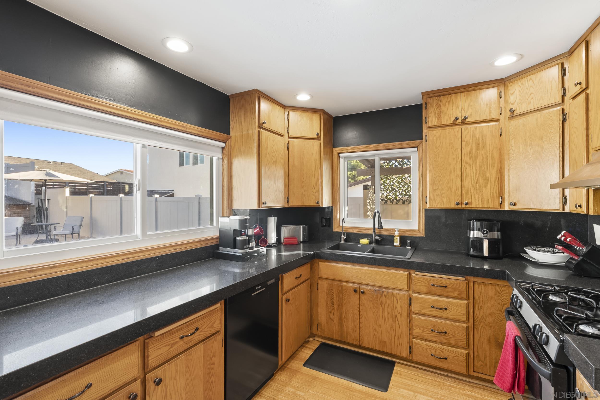 Detail Gallery Image 48 of 55 For 12979  Calle De Las Rosas, San Diego,  CA 92129 - 4 Beds | 2 Baths