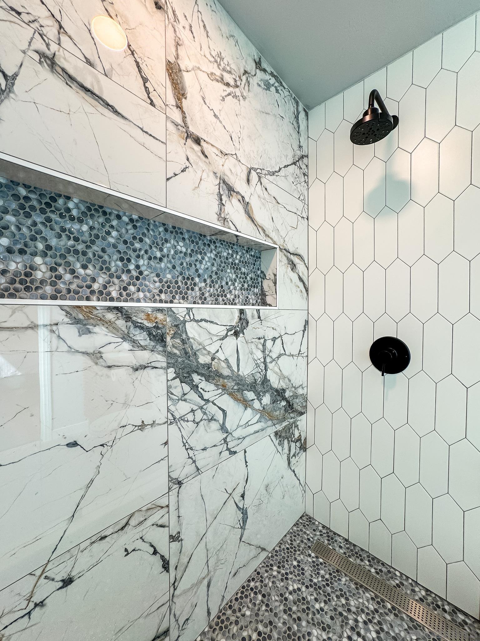 Detail Gallery Image 13 of 52 For 5011 E Mountain View Dr, San Diego,  CA 92116 - 3 Beds | 3 Baths