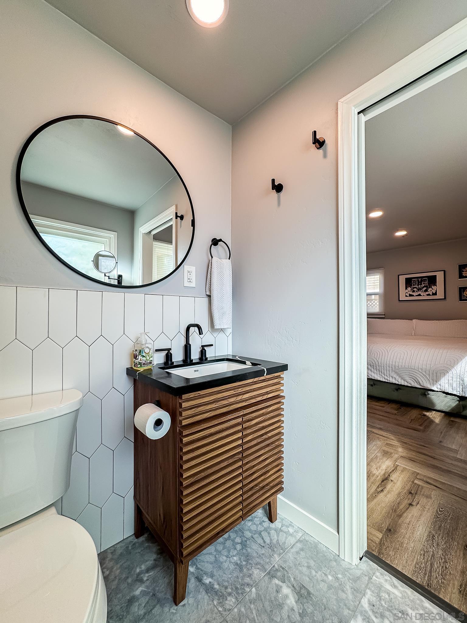 Detail Gallery Image 15 of 56 For 5011 E E Mountain View Dr, San Diego,  CA 92116 - 3 Beds | 3 Baths