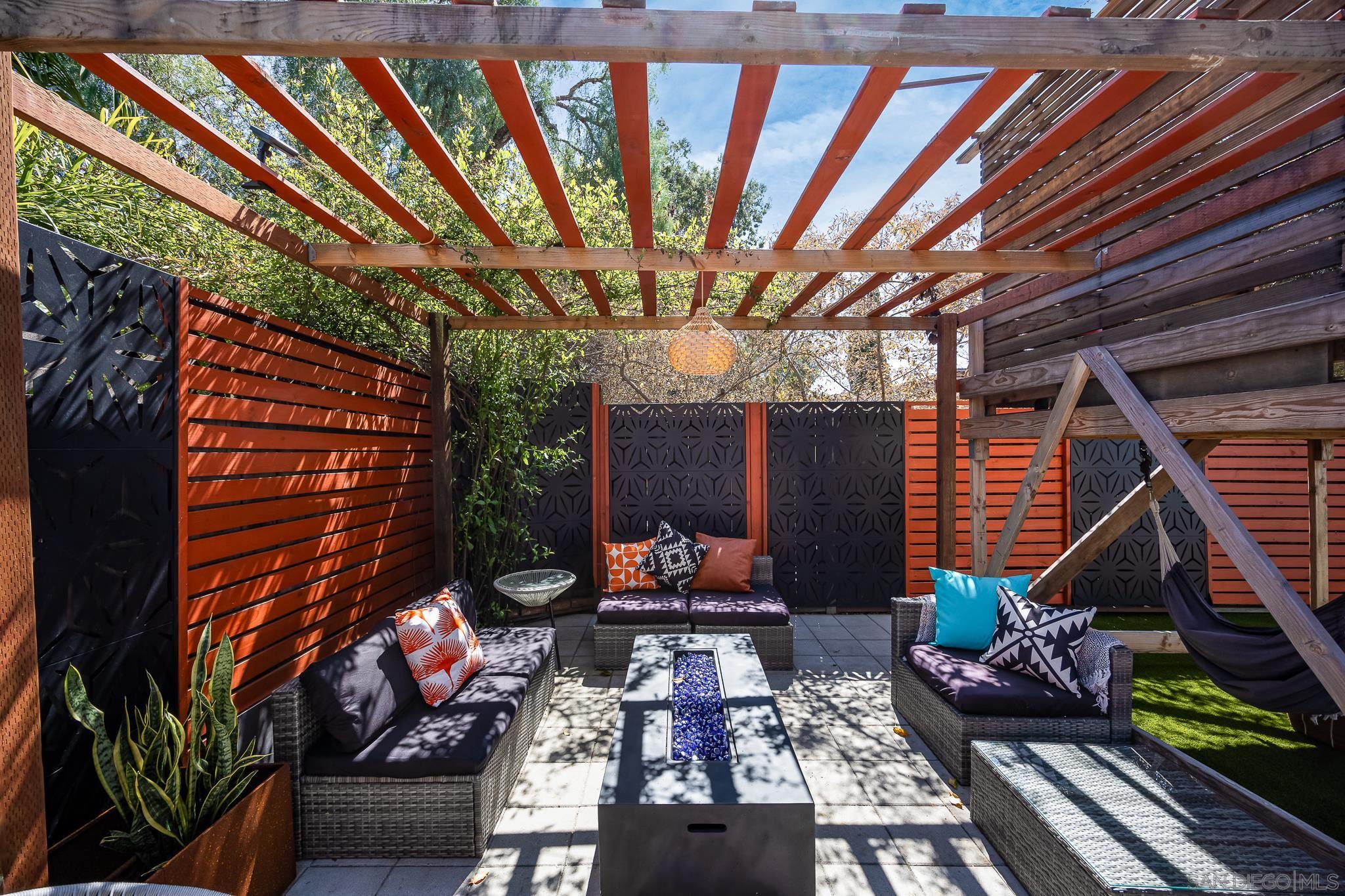 Detail Gallery Image 18 of 52 For 5011 E Mountain View Dr, San Diego,  CA 92116 - 3 Beds | 3 Baths