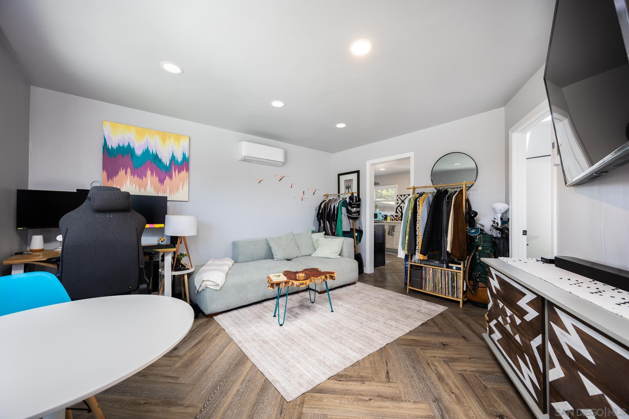 Detail Gallery Image 24 of 52 For 5011 E Mountain View Dr, San Diego,  CA 92116 - 3 Beds | 3 Baths