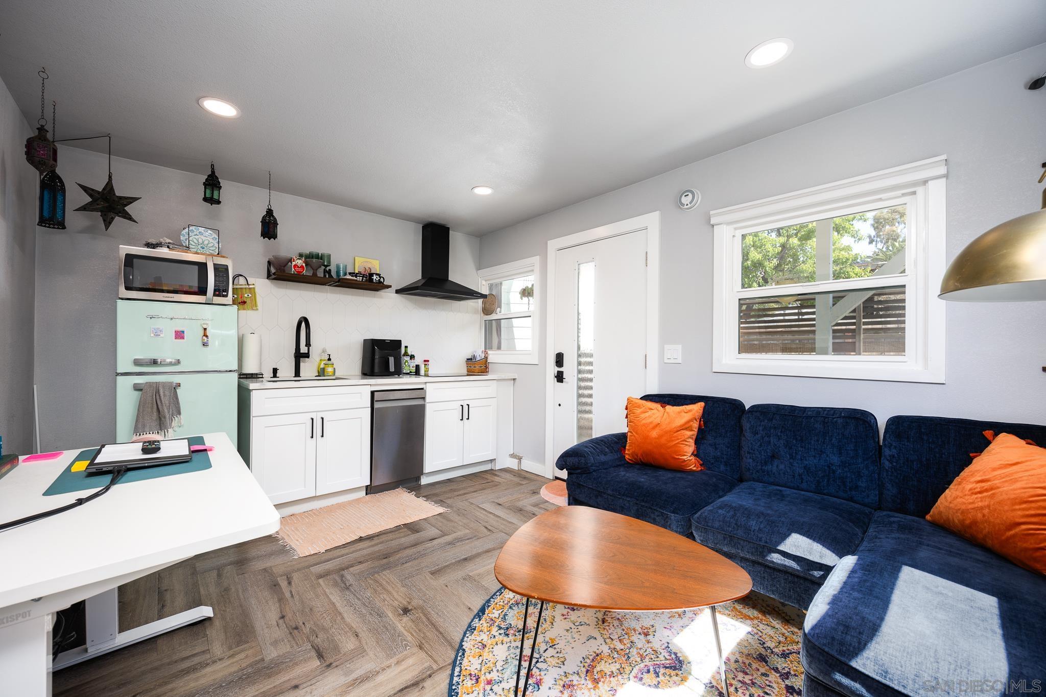 Detail Gallery Image 39 of 52 For 5011 E Mountain View Dr, San Diego,  CA 92116 - 3 Beds | 3 Baths