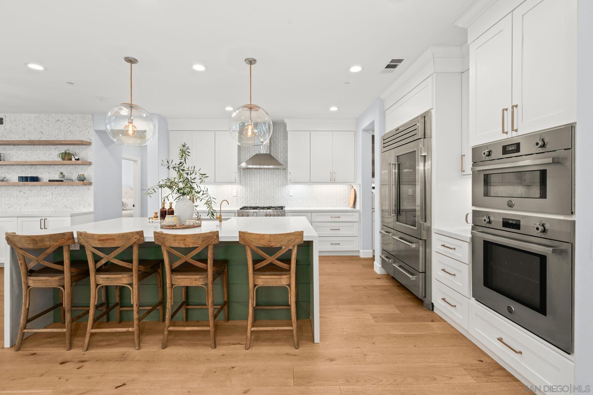 Detail Gallery Image 2 of 73 For 15776  Kristen Gln, San Diego,  CA 92127 - 6 Beds | 4/1 Baths