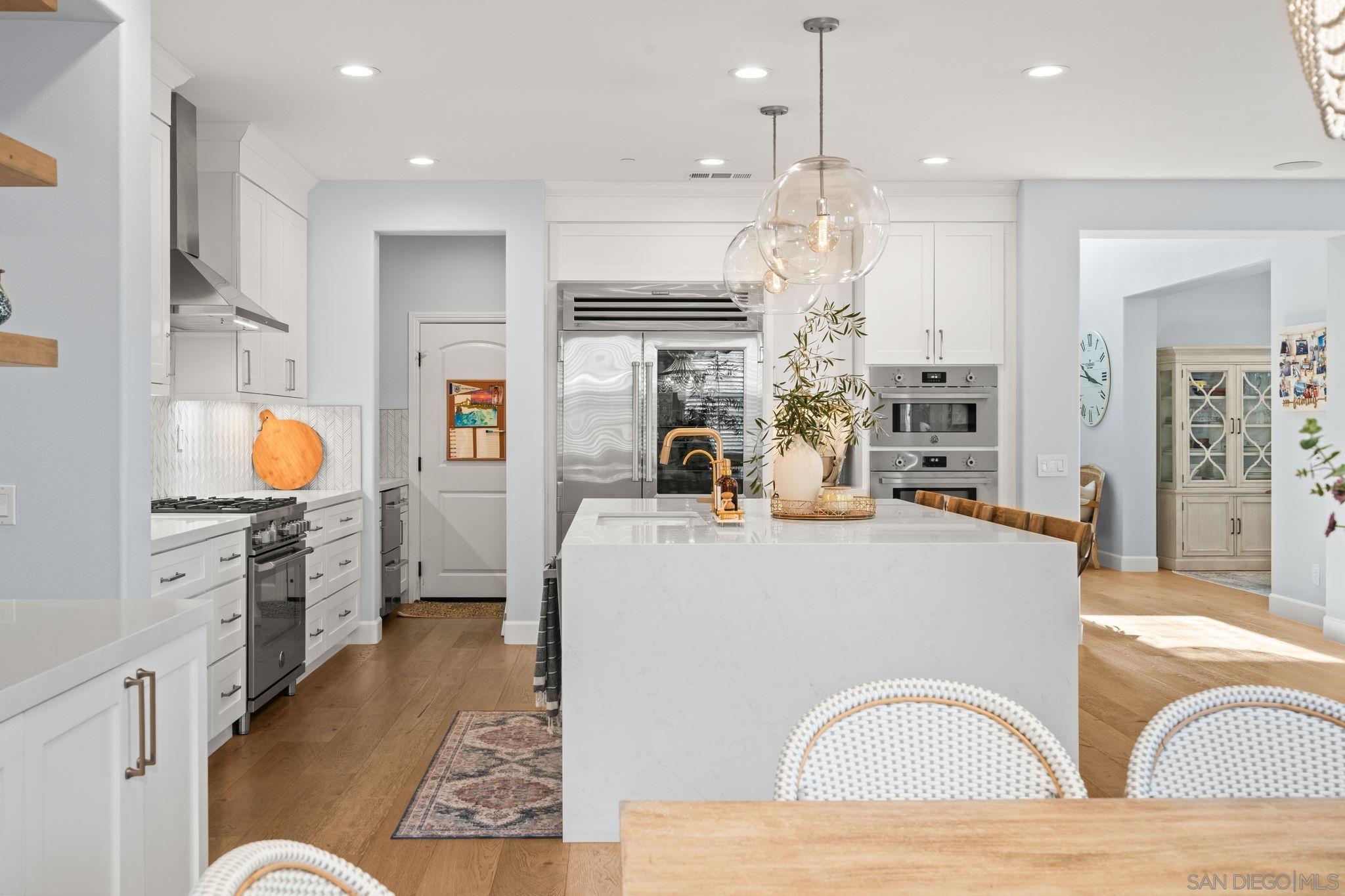 Detail Gallery Image 12 of 73 For 15776  Kristen Gln, San Diego,  CA 92127 - 6 Beds | 4/1 Baths