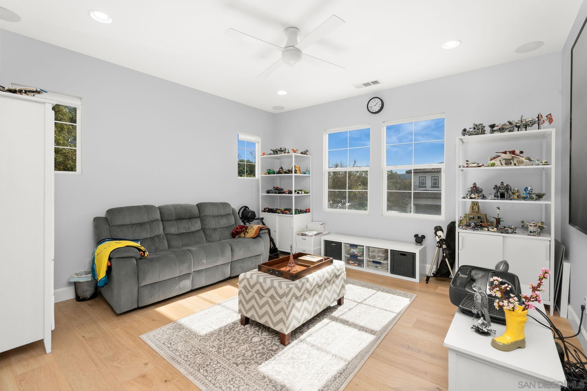 Detail Gallery Image 49 of 73 For 15776  Kristen Gln, San Diego,  CA 92127 - 6 Beds | 4/1 Baths