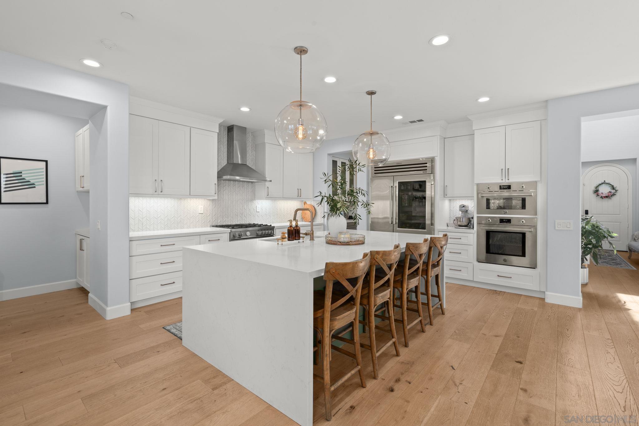 Detail Gallery Image 6 of 73 For 15776  Kristen Gln, San Diego,  CA 92127 - 6 Beds | 4/1 Baths