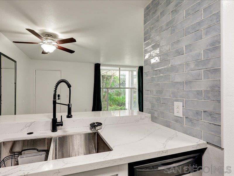 Detail Gallery Image 14 of 30 For 1124  Eureka St  #17,  San Diego,  CA 92110 - 1 Beds | 1 Baths