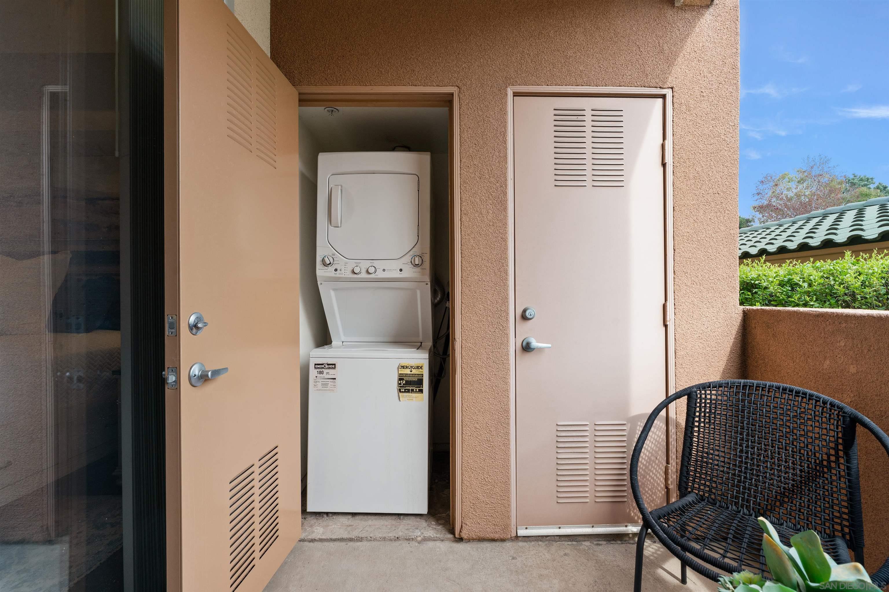 Detail Gallery Image 15 of 48 For 12368  Carmel Country Rd  #103,  San Diego,  CA 92130 - 1 Beds | 1 Baths