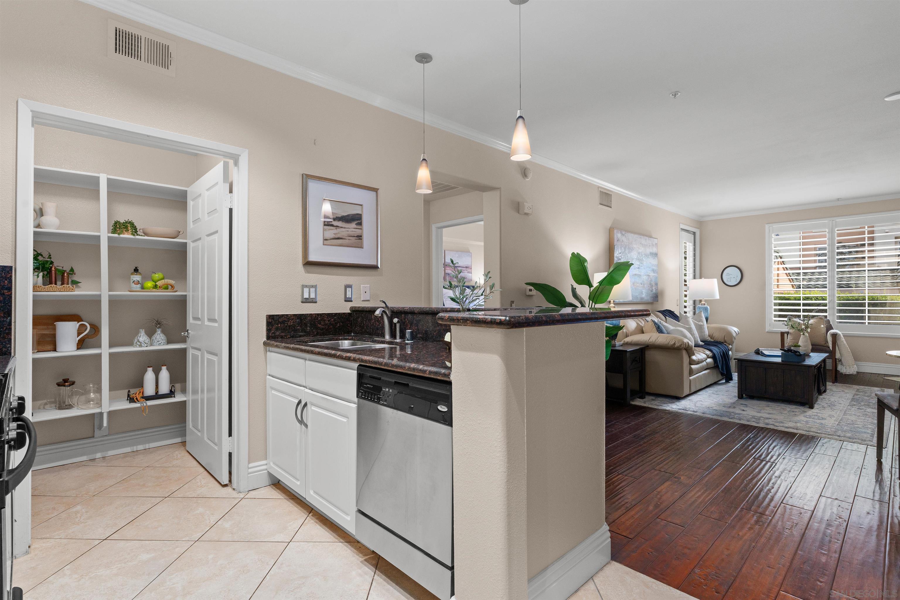 Detail Gallery Image 17 of 48 For 12368  Carmel Country Rd  #103,  San Diego,  CA 92130 - 1 Beds | 1 Baths