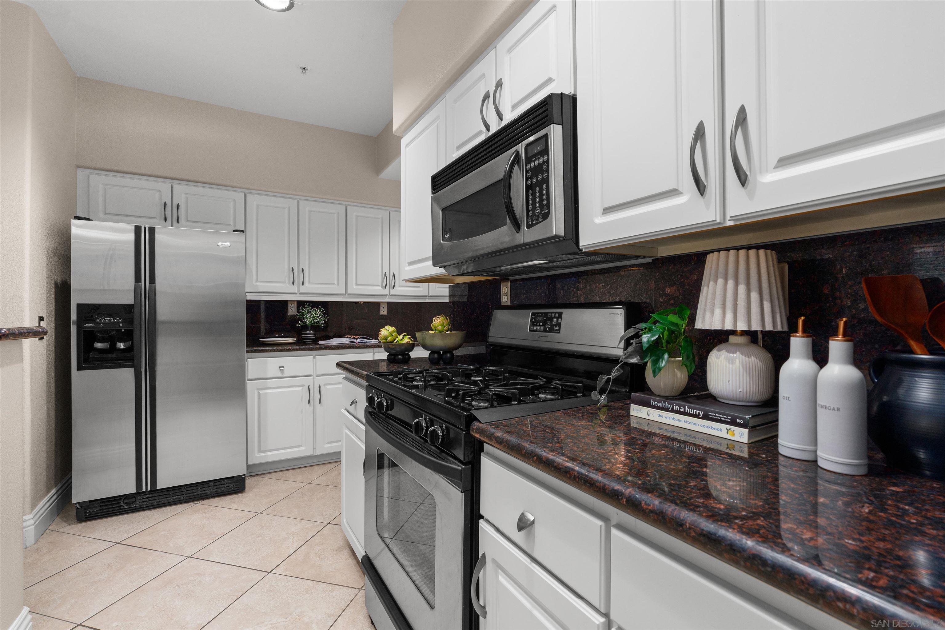 Detail Gallery Image 26 of 48 For 12368  Carmel Country Rd  #103,  San Diego,  CA 92130 - 1 Beds | 1 Baths