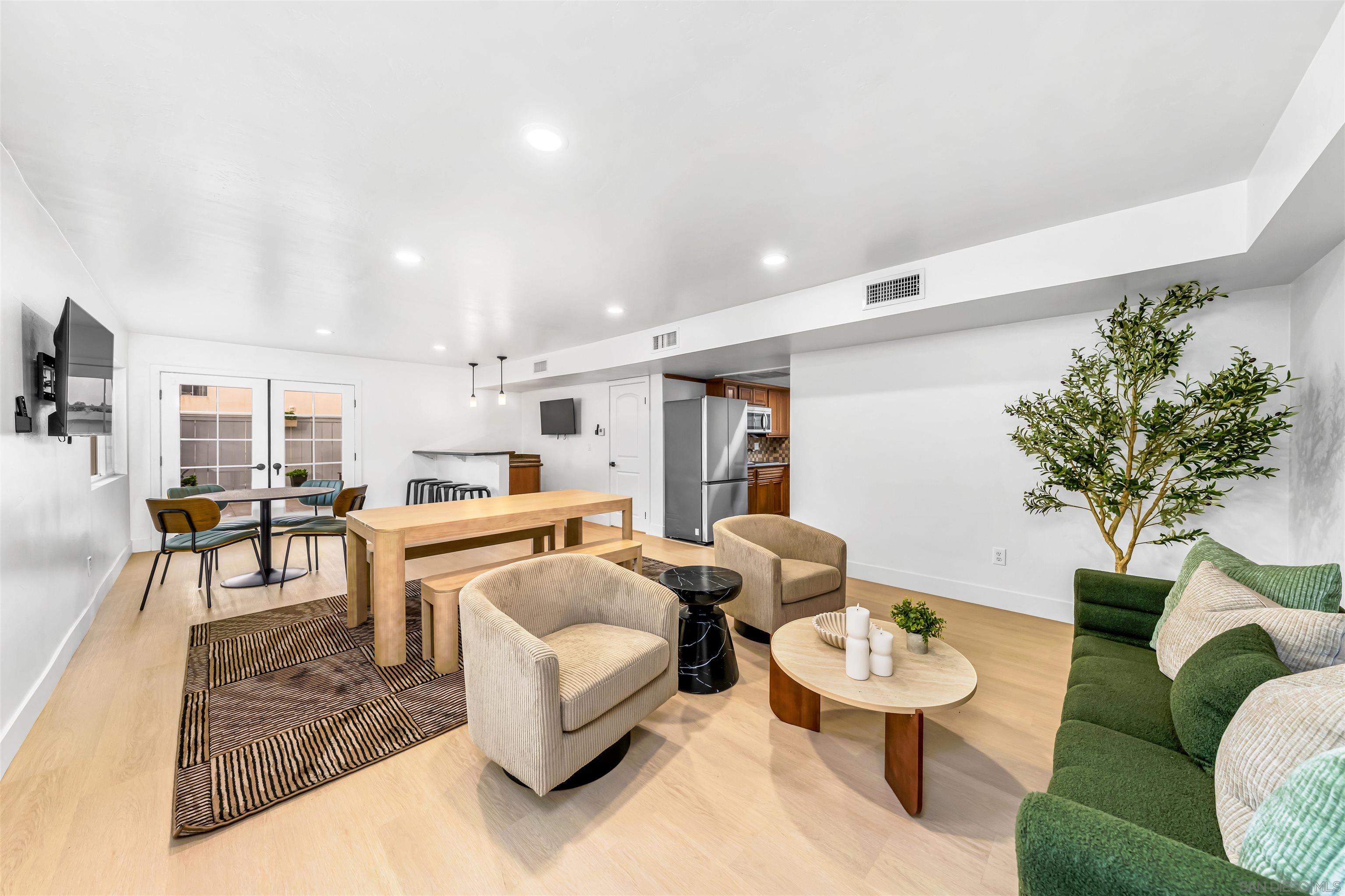 Detail Gallery Image 32 of 36 For 1030  Robinson Ave  #111,  San Diego,  CA 92103 - 2 Beds | 2 Baths