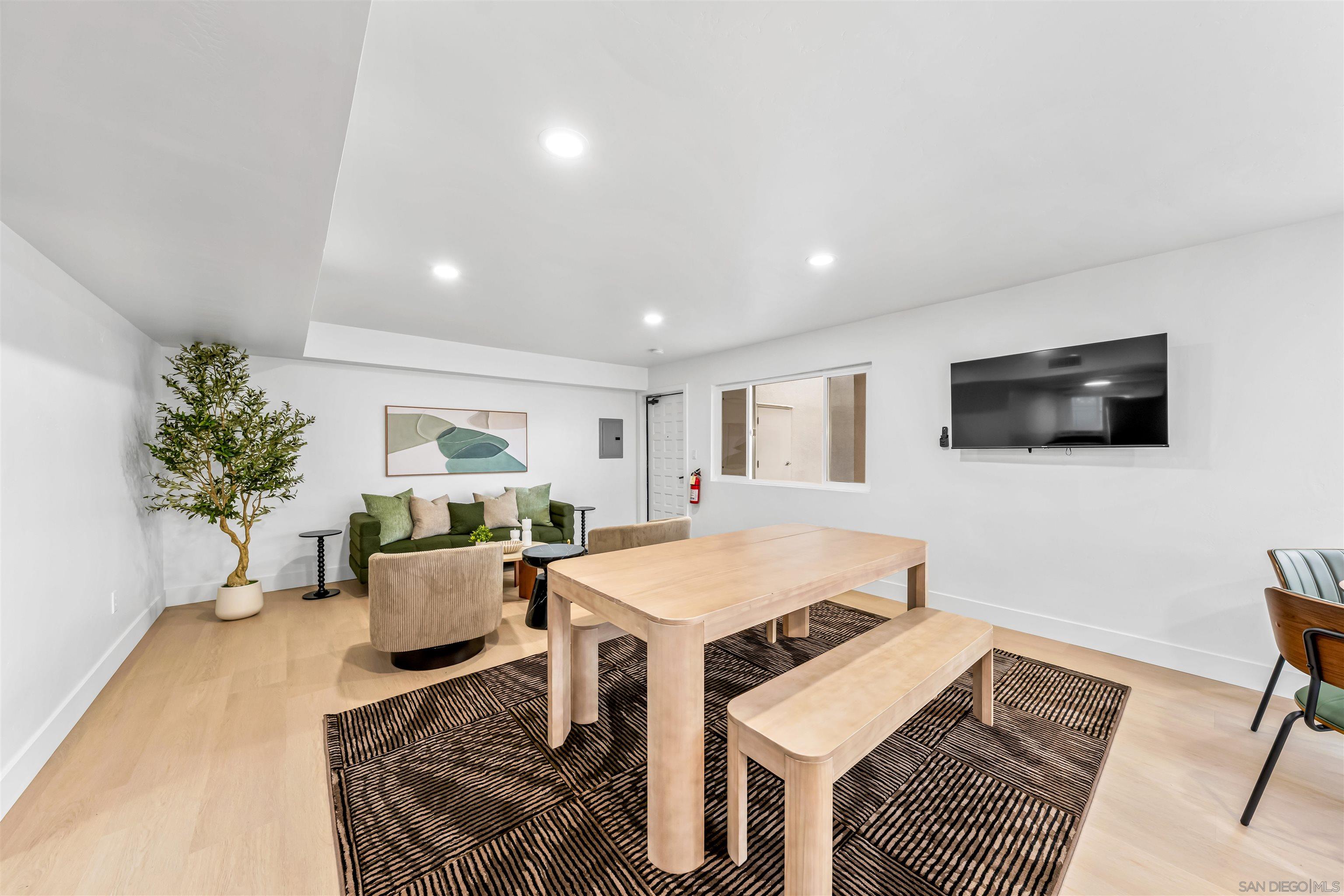 Detail Gallery Image 33 of 36 For 1030  Robinson Ave  #111,  San Diego,  CA 92103 - 2 Beds | 2 Baths