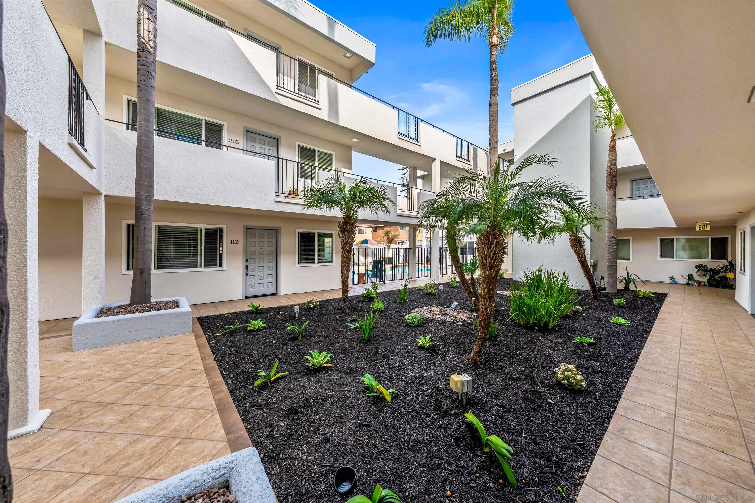 Detail Gallery Image 7 of 36 For 1030  Robinson Ave  #111,  San Diego,  CA 92103 - 2 Beds | 2 Baths