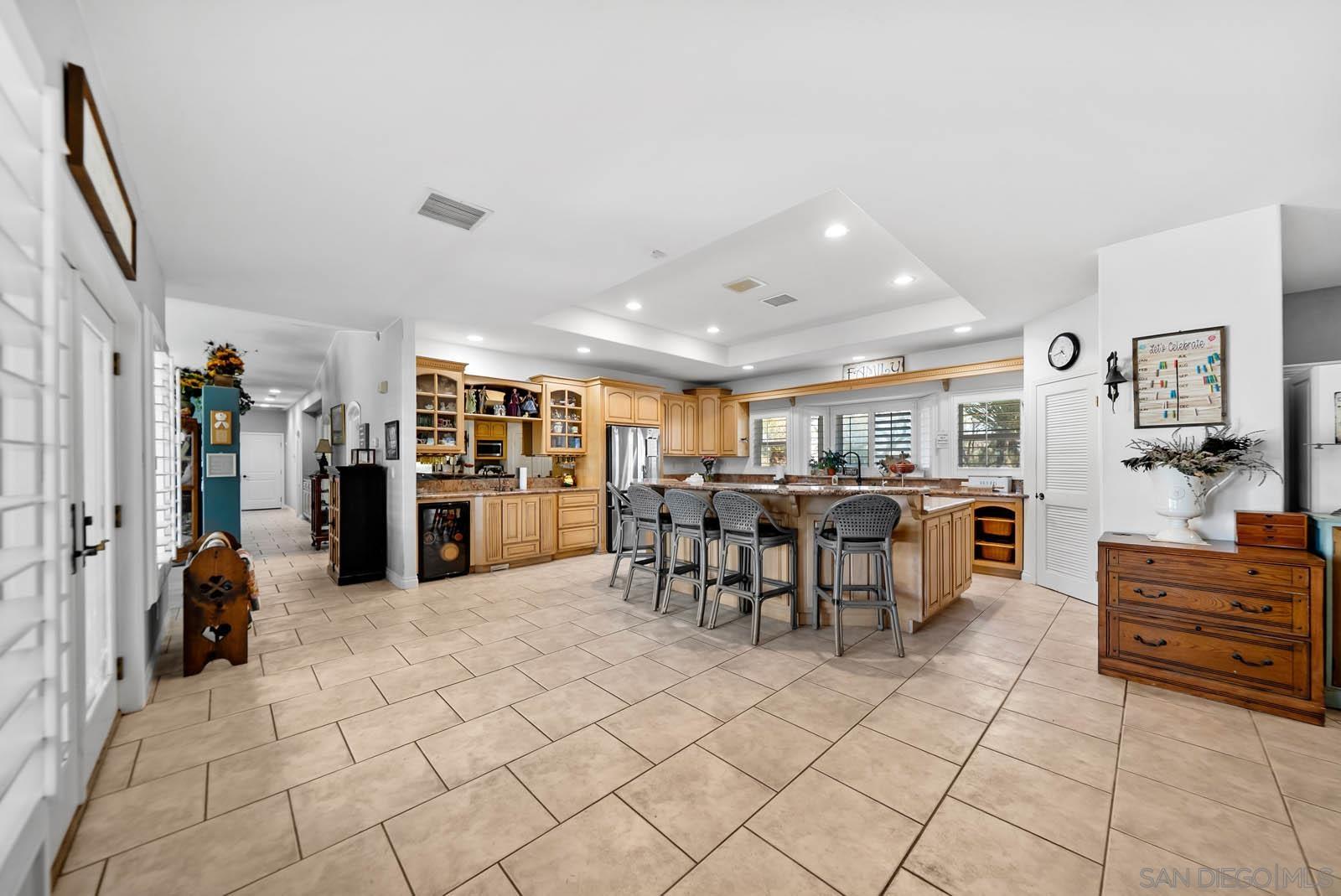 Detail Gallery Image 12 of 56 For 30920  Palm Ave, Hemet,  CA 92543 - 4 Beds | 2/1 Baths