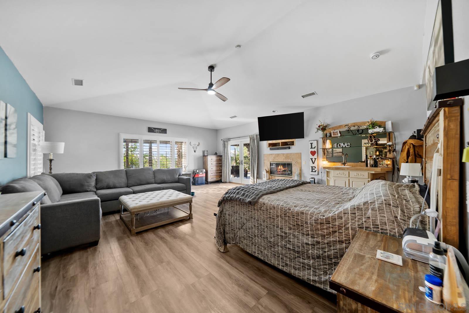 Detail Gallery Image 23 of 56 For 30920  Palm Ave, Hemet,  CA 92543 - 4 Beds | 2/1 Baths