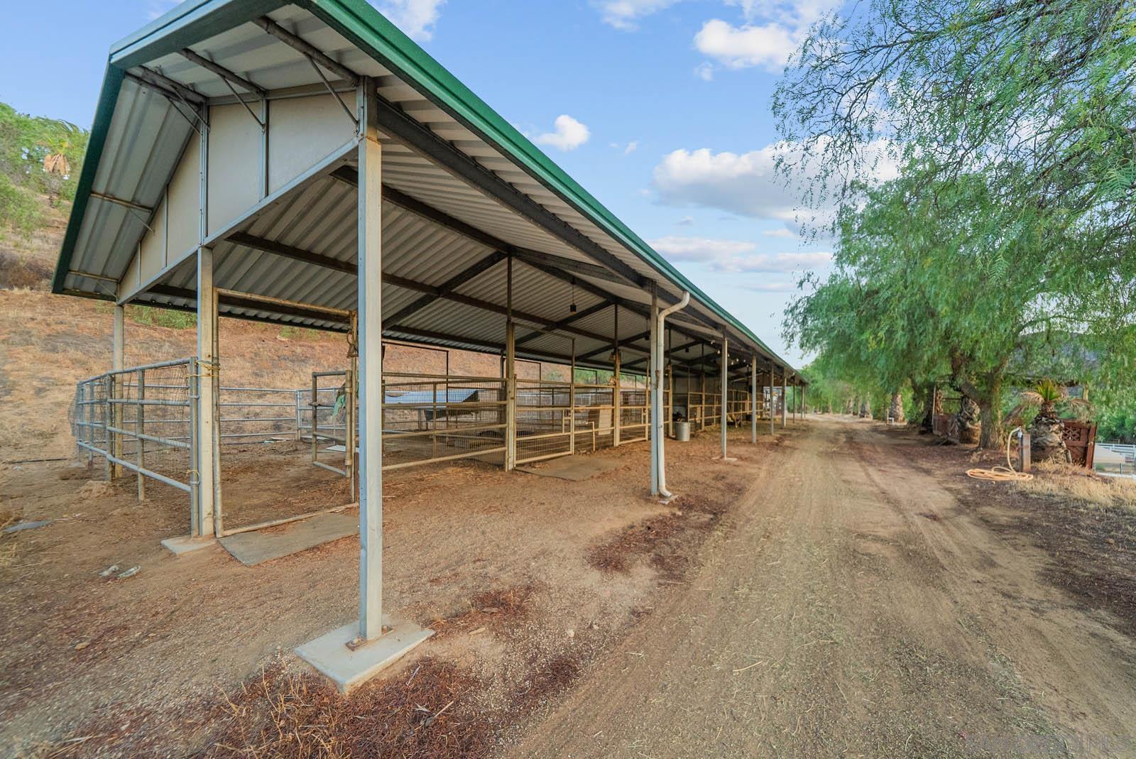 Detail Gallery Image 36 of 56 For 30920  Palm Ave, Hemet,  CA 92543 - 4 Beds | 2/1 Baths