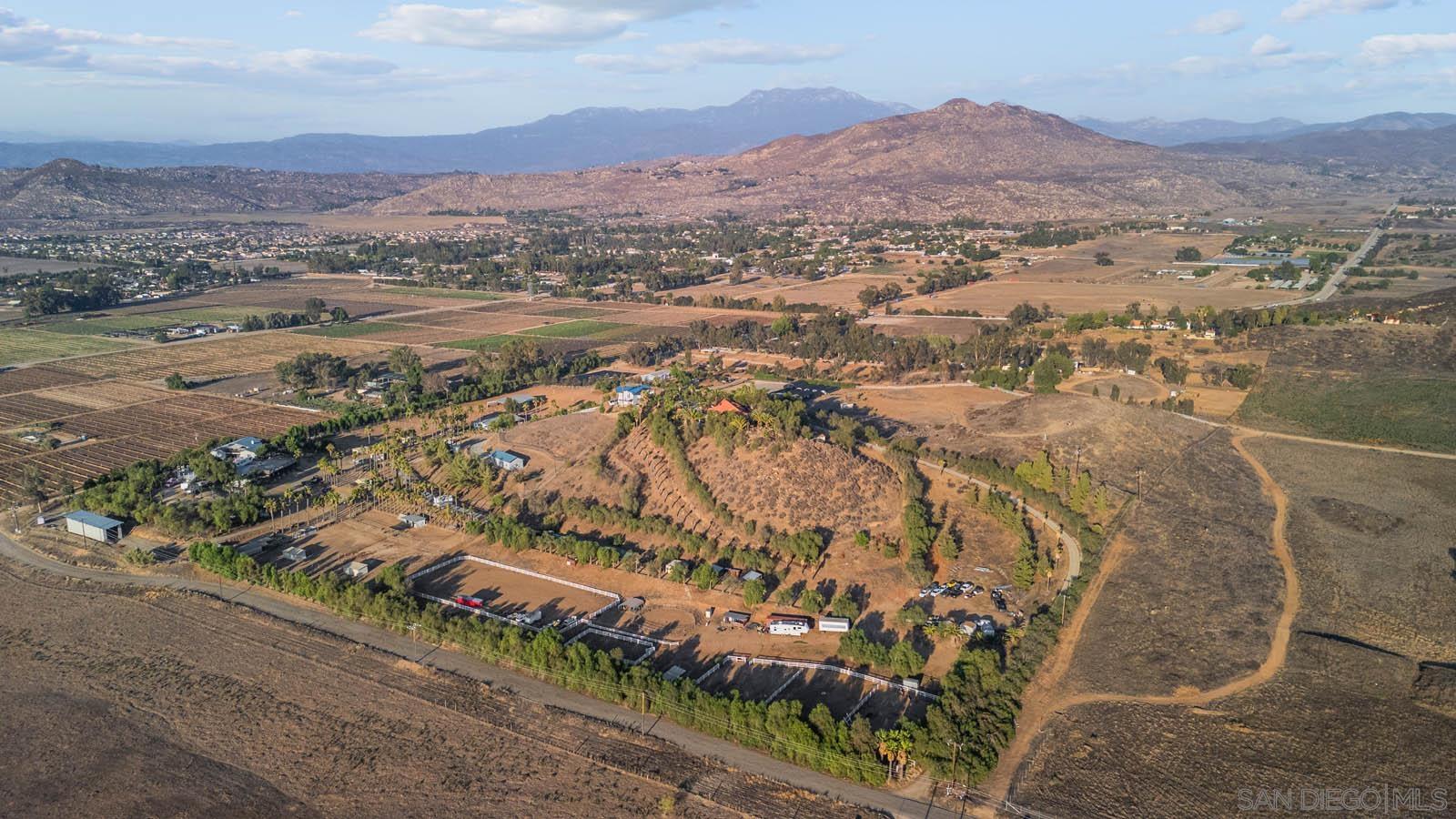 Detail Gallery Image 44 of 56 For 30920  Palm Ave, Hemet,  CA 92543 - 4 Beds | 2/1 Baths