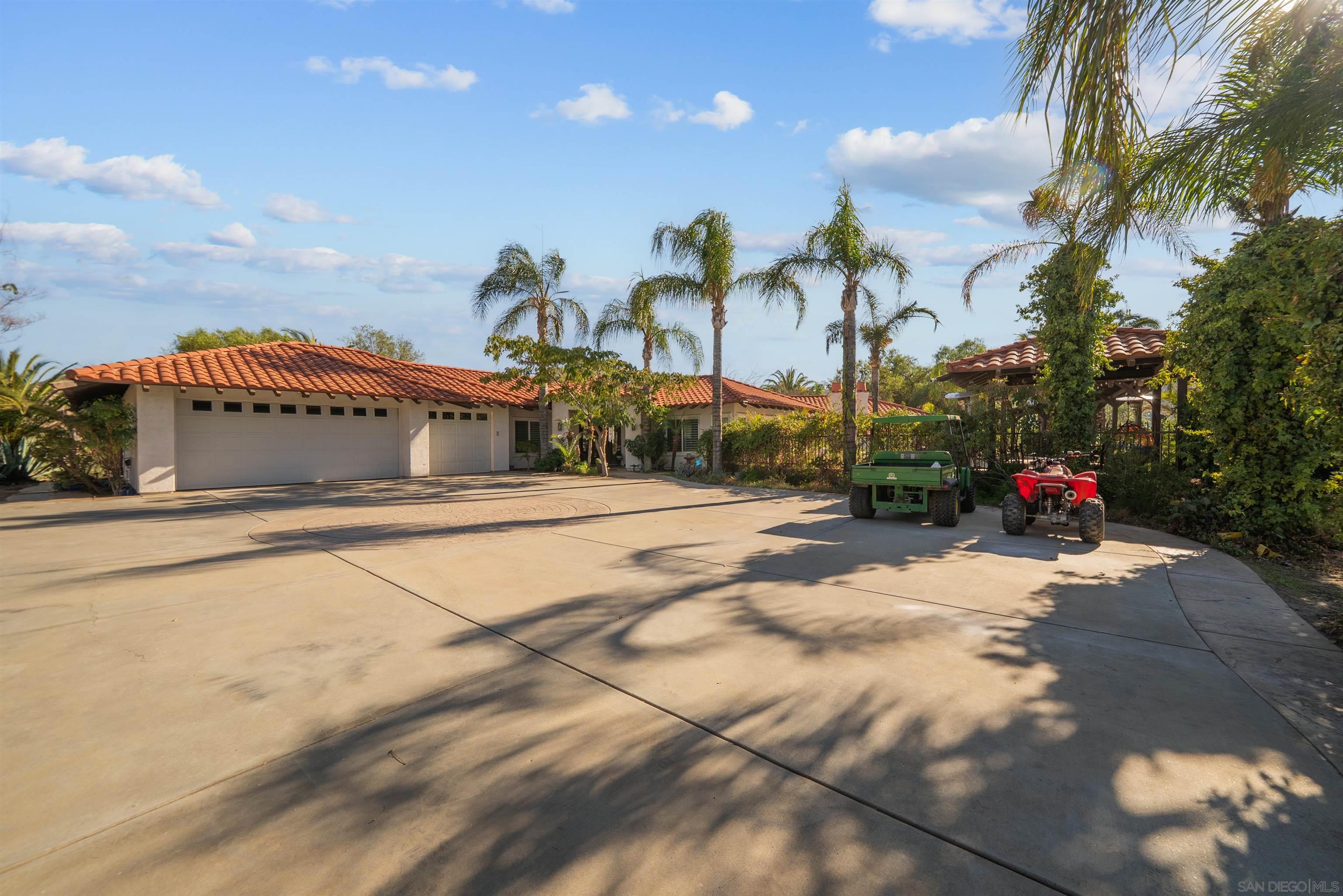 Detail Gallery Image 6 of 56 For 30920  Palm Ave, Hemet,  CA 92543 - 4 Beds | 2/1 Baths