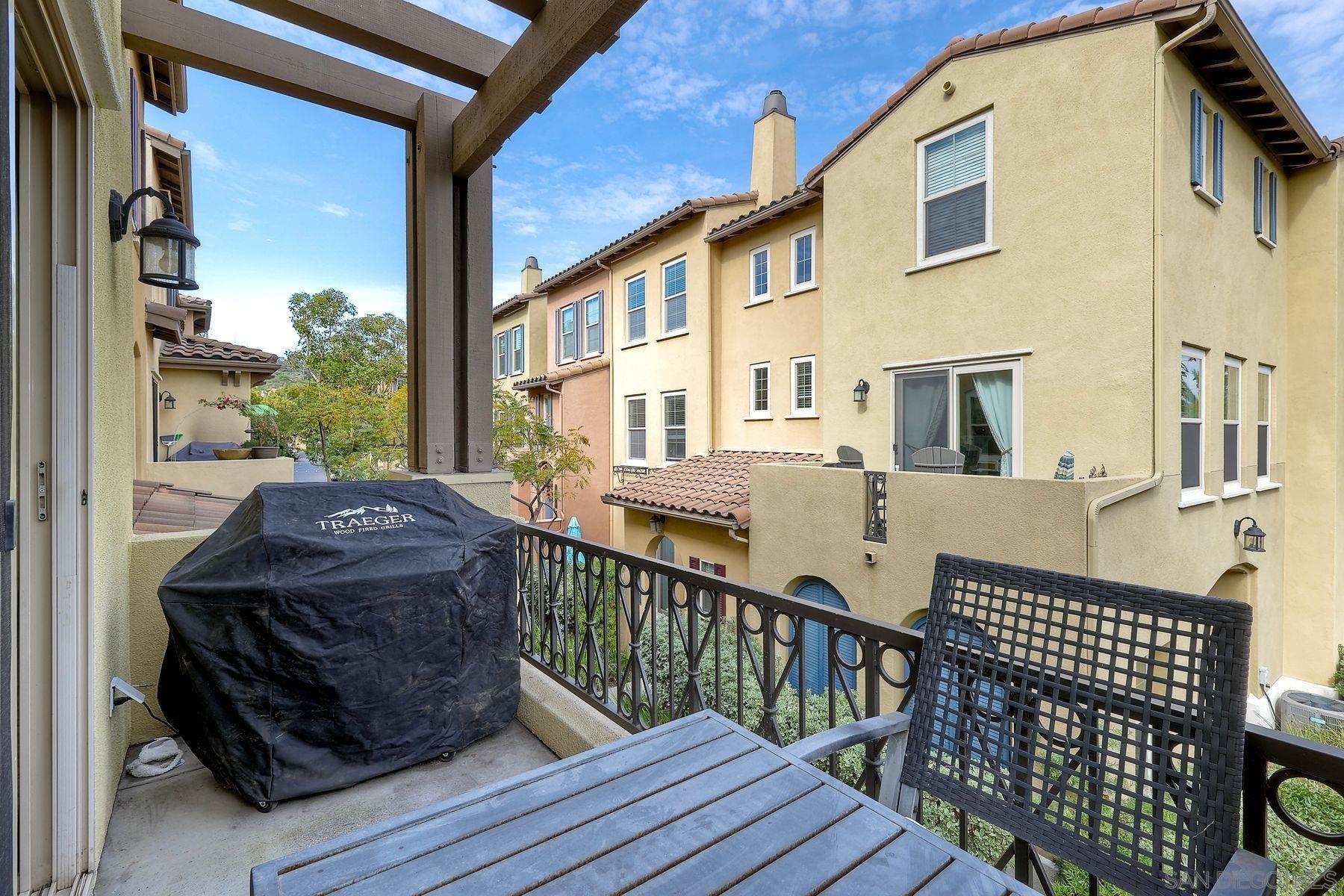 Detail Gallery Image 29 of 42 For 2674  Escala Circle, San Diego,  CA 92108 - 3 Beds | 3/1 Baths