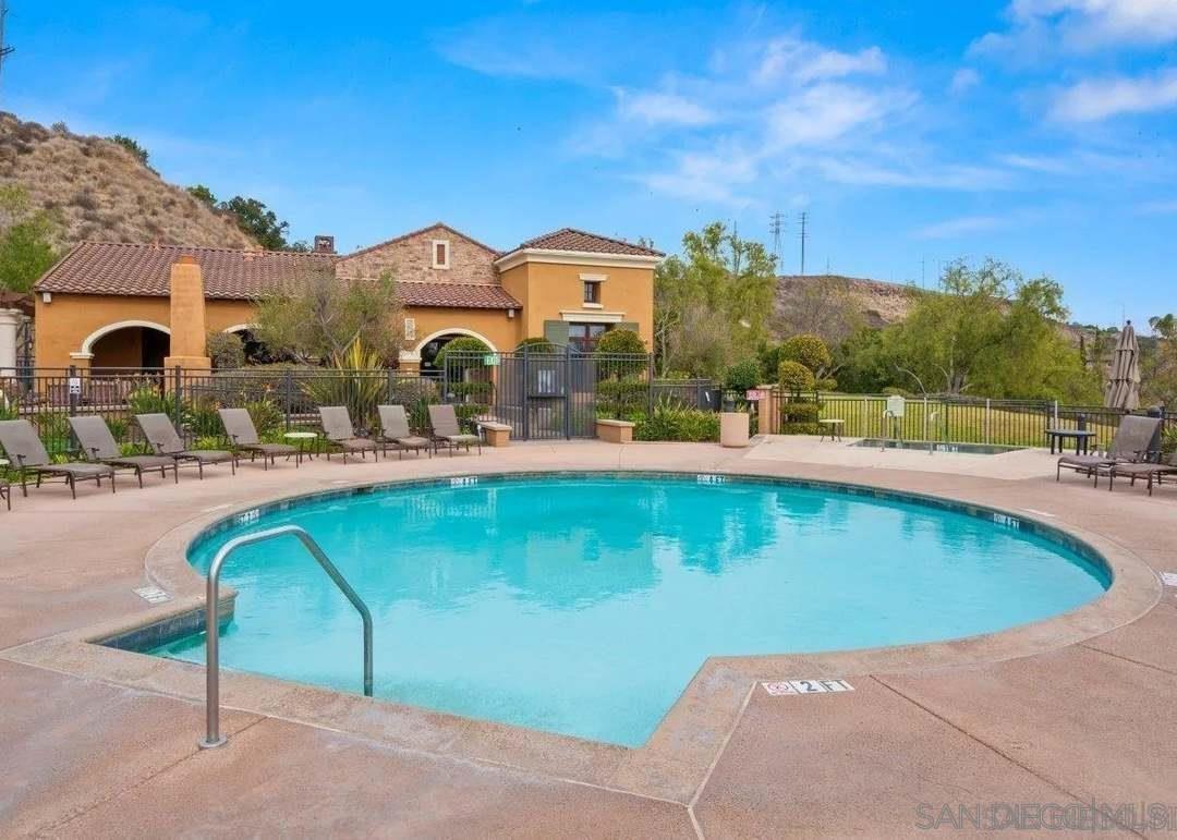 Detail Gallery Image 36 of 42 For 2674  Escala Circle, San Diego,  CA 92108 - 3 Beds | 3/1 Baths