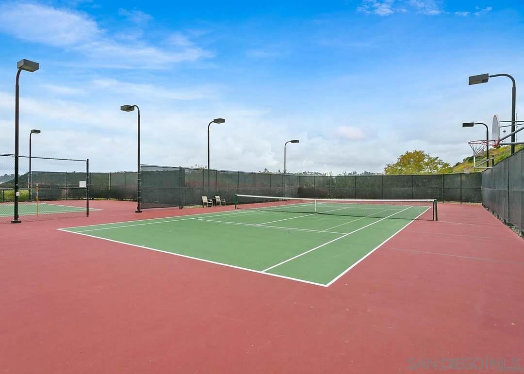 Detail Gallery Image 38 of 42 For 2674  Escala Circle, San Diego,  CA 92108 - 3 Beds | 3/1 Baths