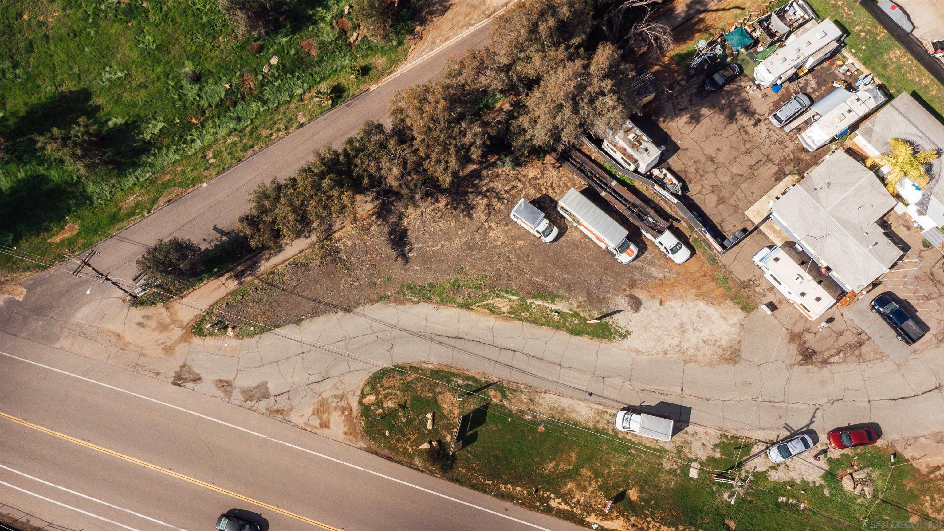 Detail Gallery Image 7 of 9 For 13606  Hwy 8 Business, Lakeside,  CA 92040 - – Beds | – Baths