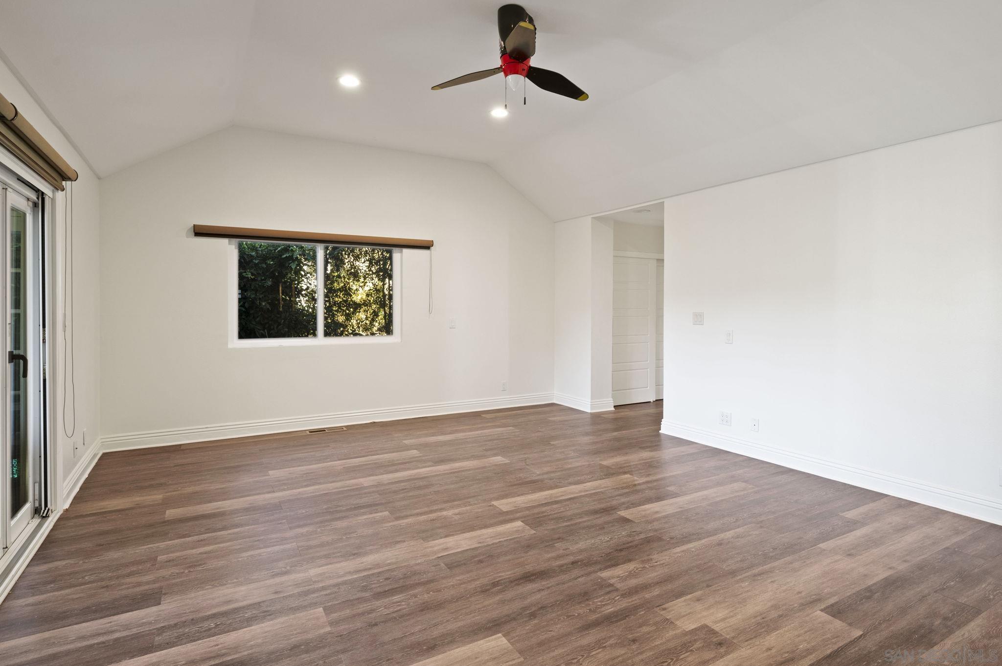 Detail Gallery Image 22 of 37 For 12740  via Felino, Del Mar,  CA 92014 - 3 Beds | 3/1 Baths