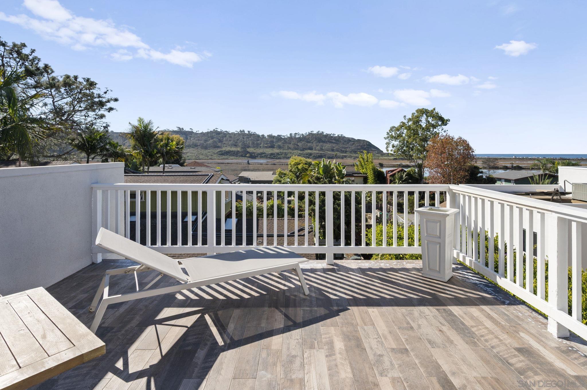 Detail Gallery Image 28 of 37 For 12740  via Felino, Del Mar,  CA 92014 - 3 Beds | 3/1 Baths