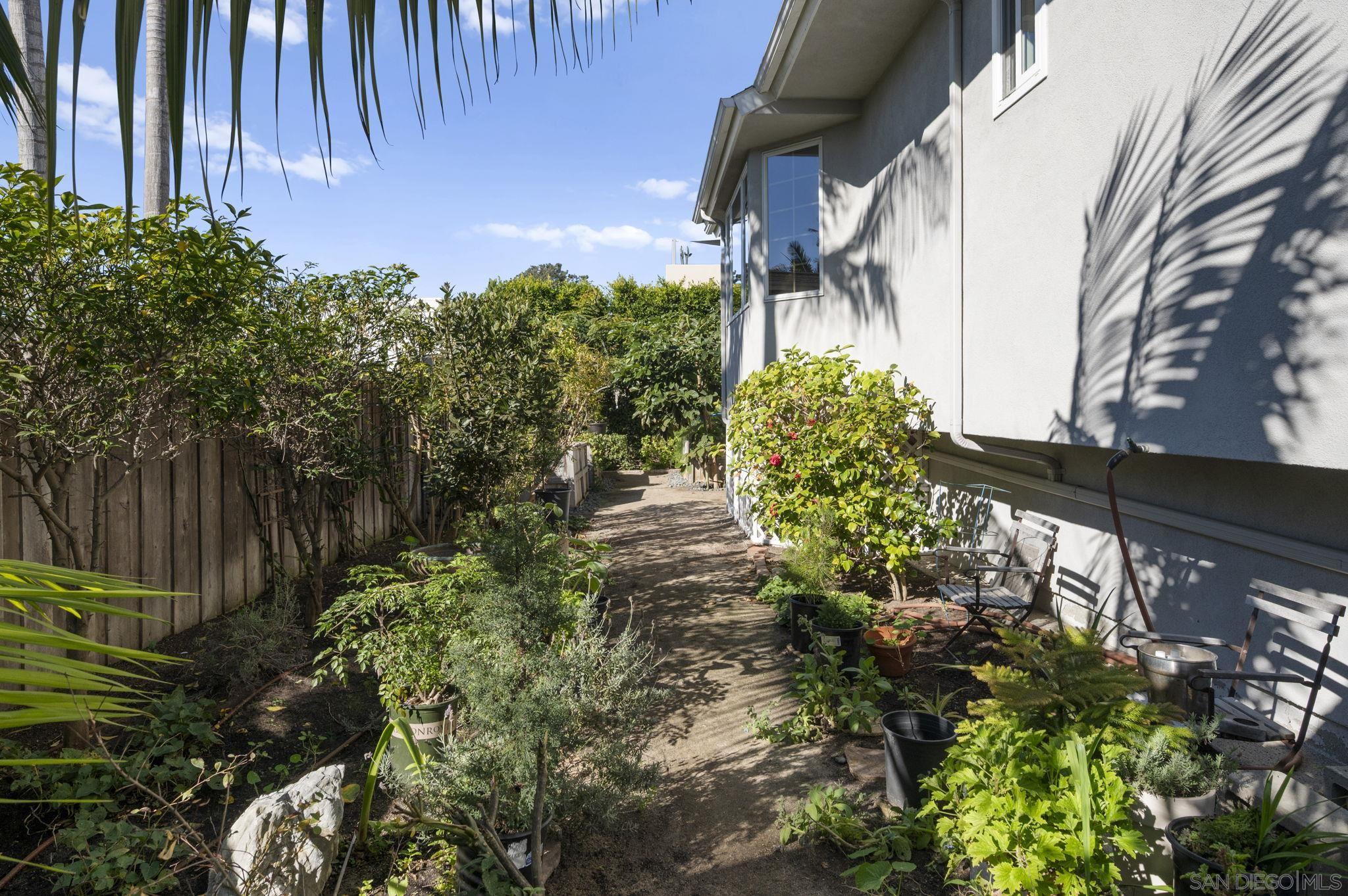 Detail Gallery Image 32 of 37 For 12740  via Felino, Del Mar,  CA 92014 - 3 Beds | 3/1 Baths