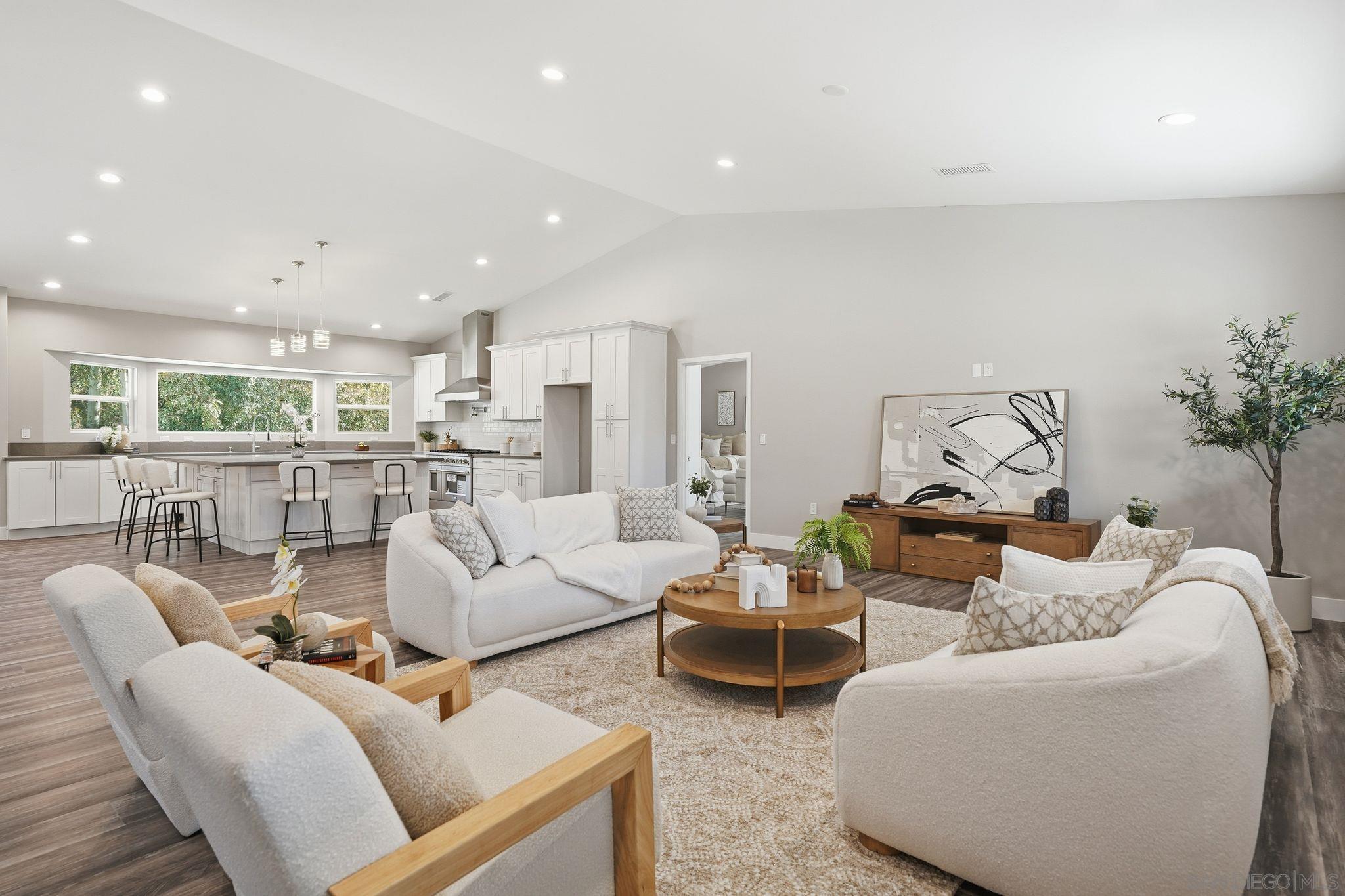 Detail Gallery Image 16 of 74 For 9965  Dunbar Lane, El Cajon,  CA 92021 - 5 Beds | 3/1 Baths