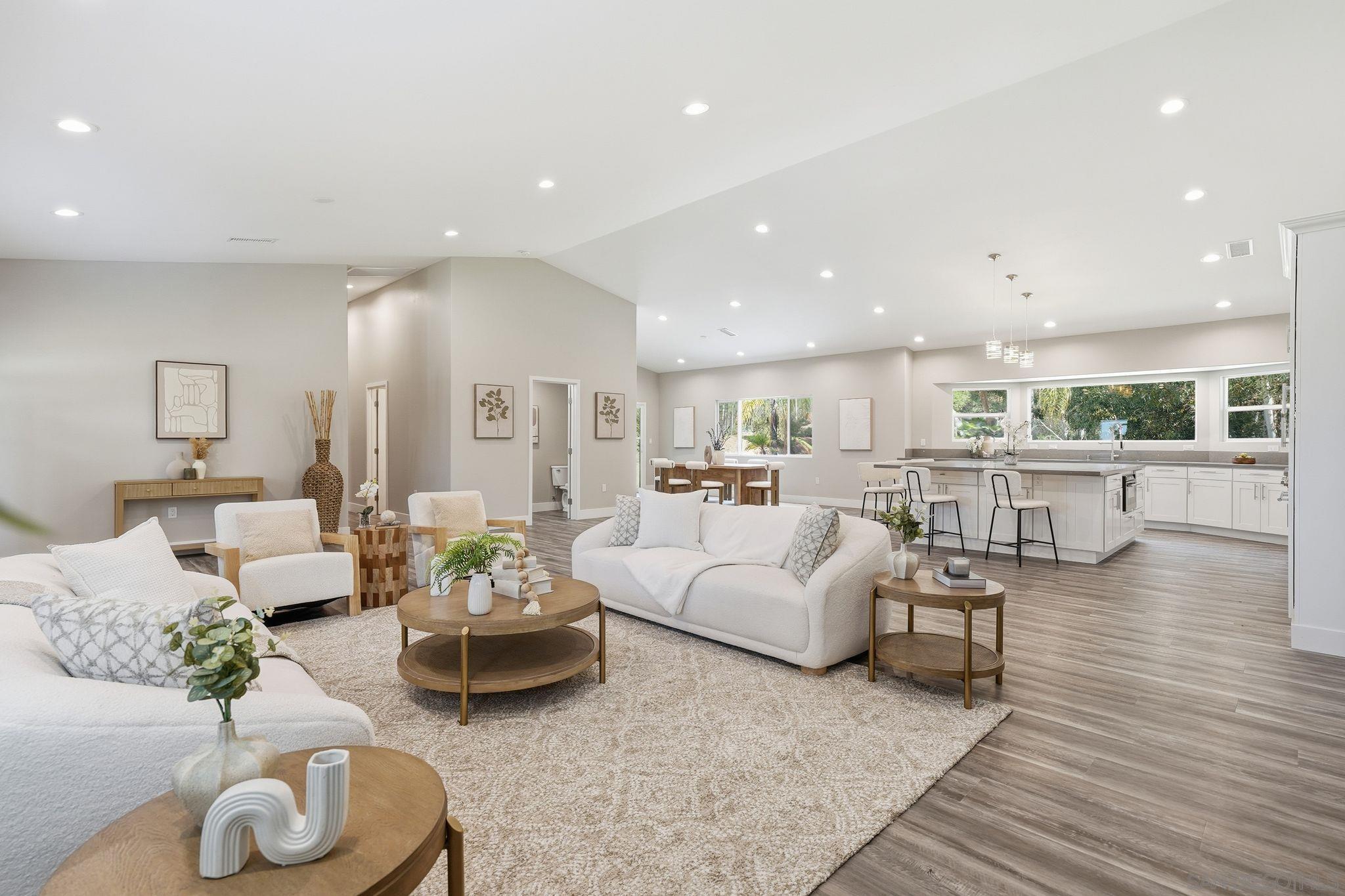 Detail Gallery Image 17 of 74 For 9965  Dunbar Lane, El Cajon,  CA 92021 - 5 Beds | 3/1 Baths