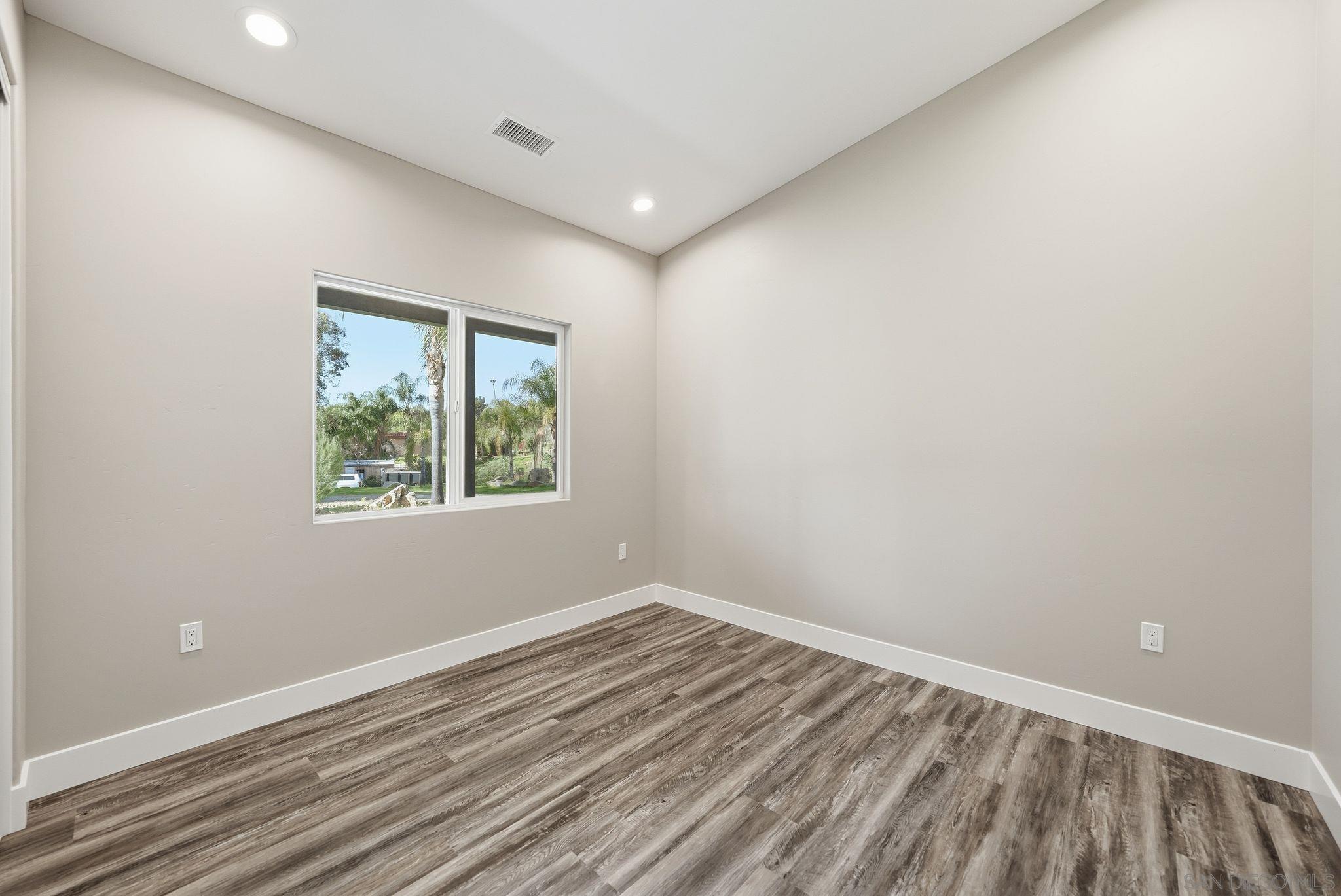 Detail Gallery Image 38 of 74 For 9965  Dunbar Lane, El Cajon,  CA 92021 - 5 Beds | 3/1 Baths